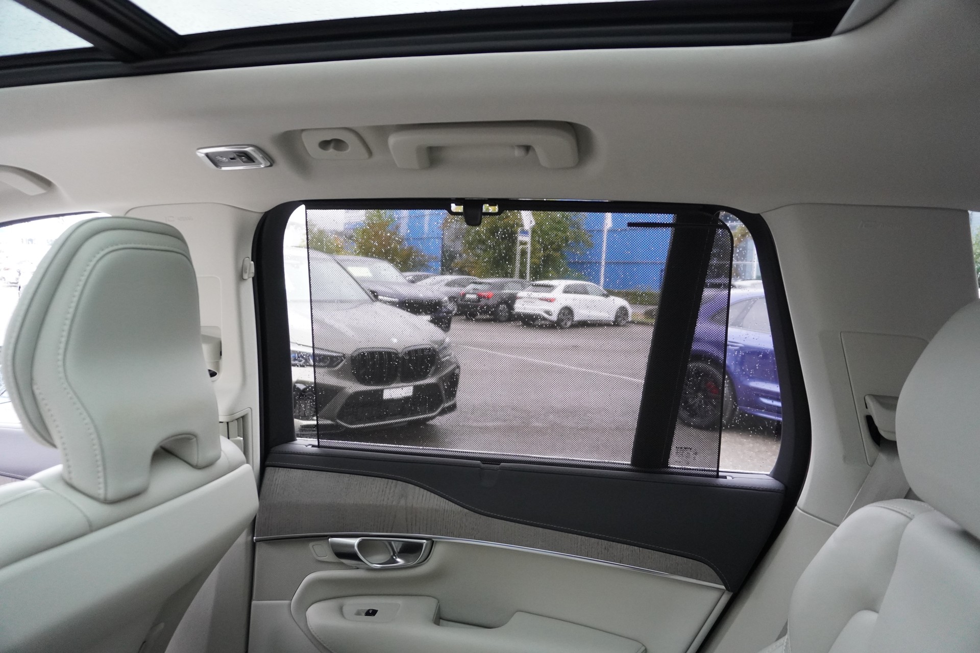 VOLVO XC90 T8 eAWD PluginHybrid Plus Bright Geartronic 7-PLÄTZER!!!-image-20