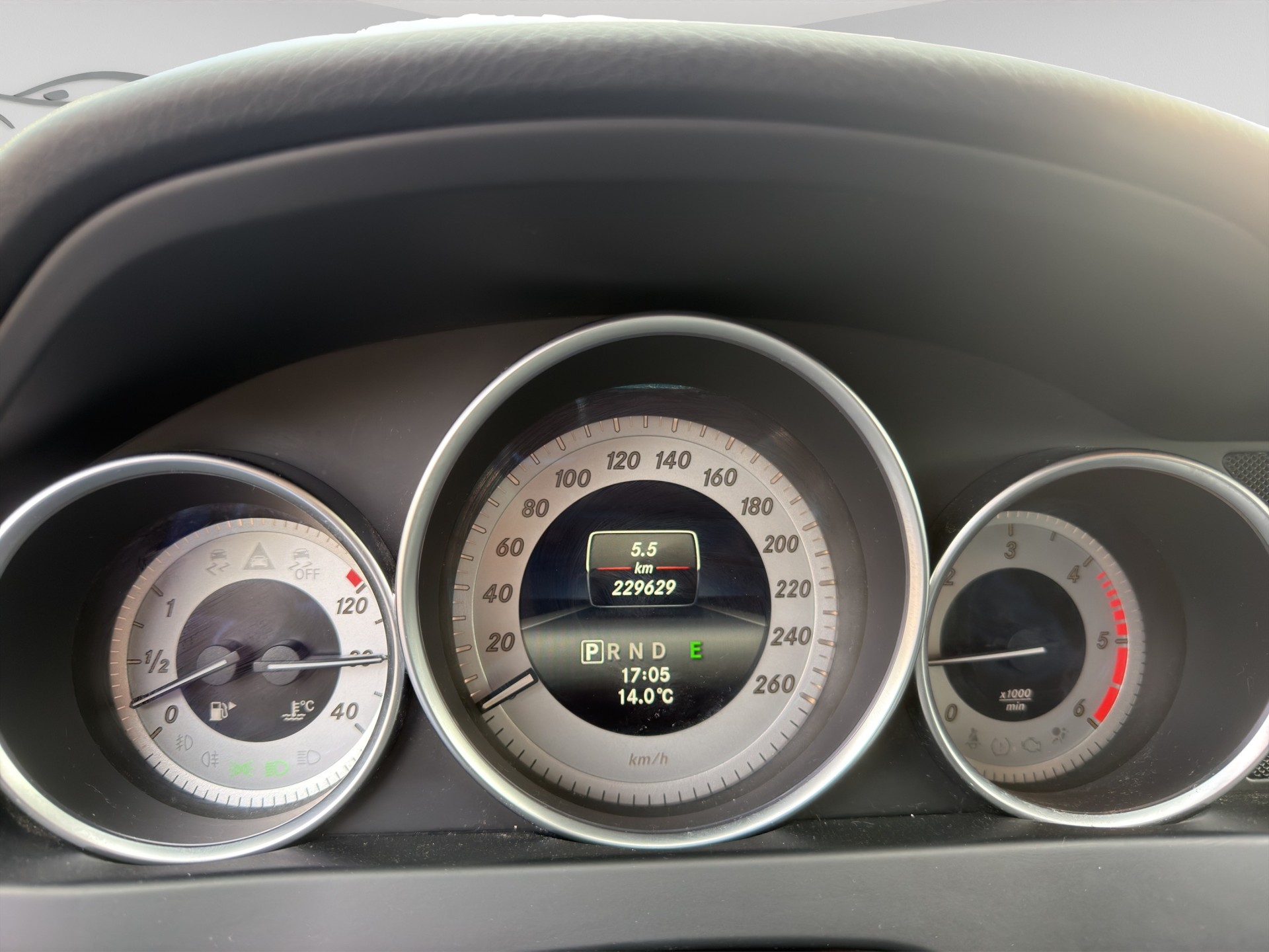 MERCEDES-BENZ C 220 CDI Athletic Edition 4Matic 7G-Tronic-image-9