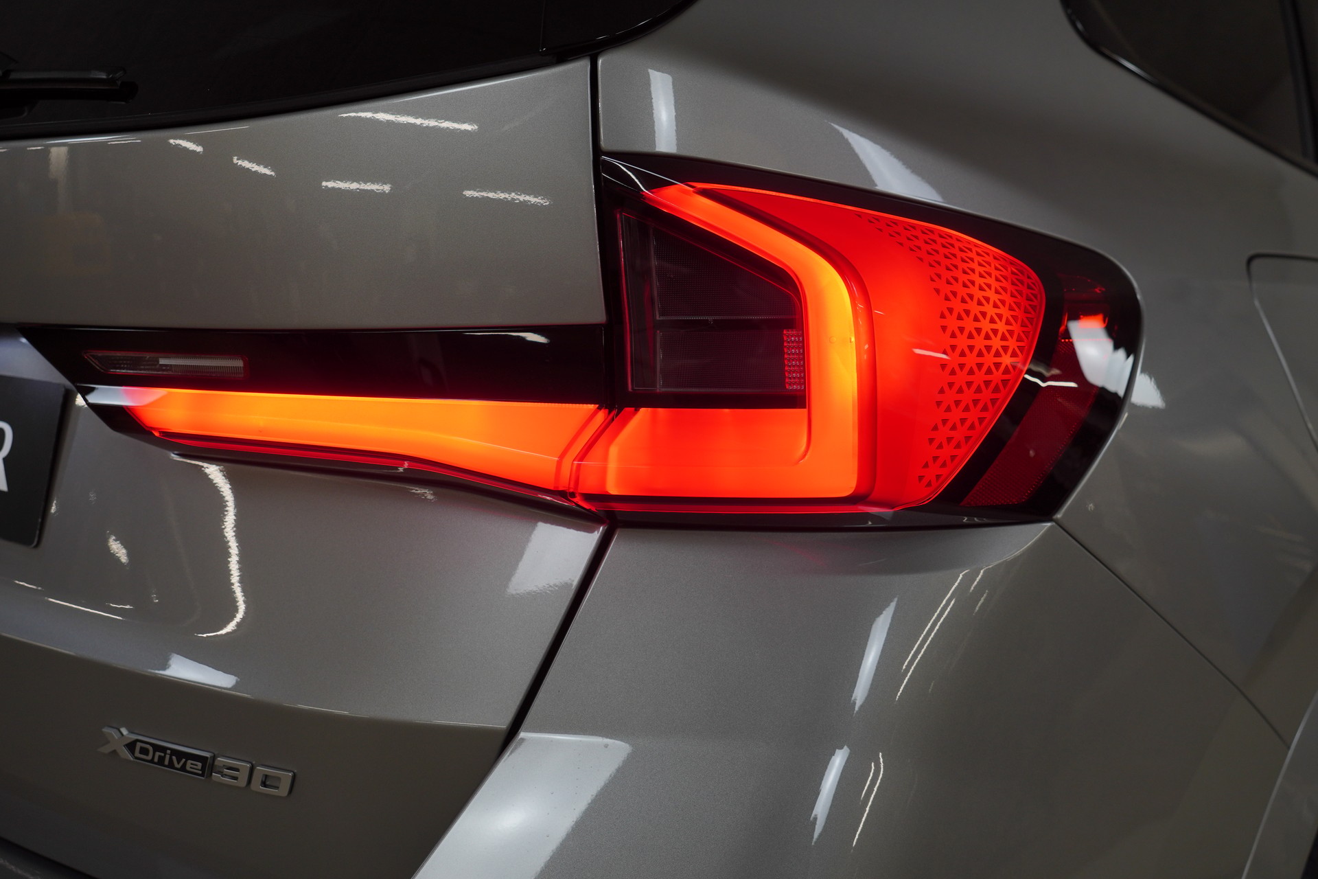 BMW iX1 xDrive 30 M Sport Pro-image-15