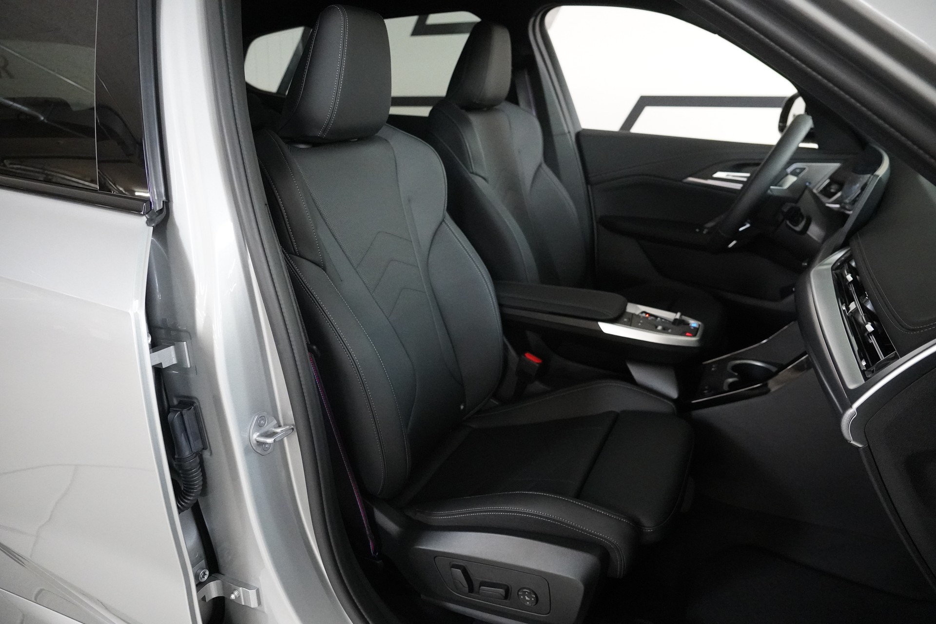 BMW iX1 xDrive 30 M Sport Pro-image-14