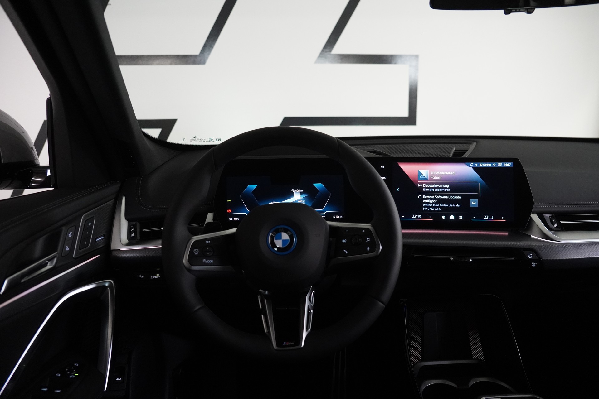 BMW iX1 xDrive 30 M Sport Pro-image-20