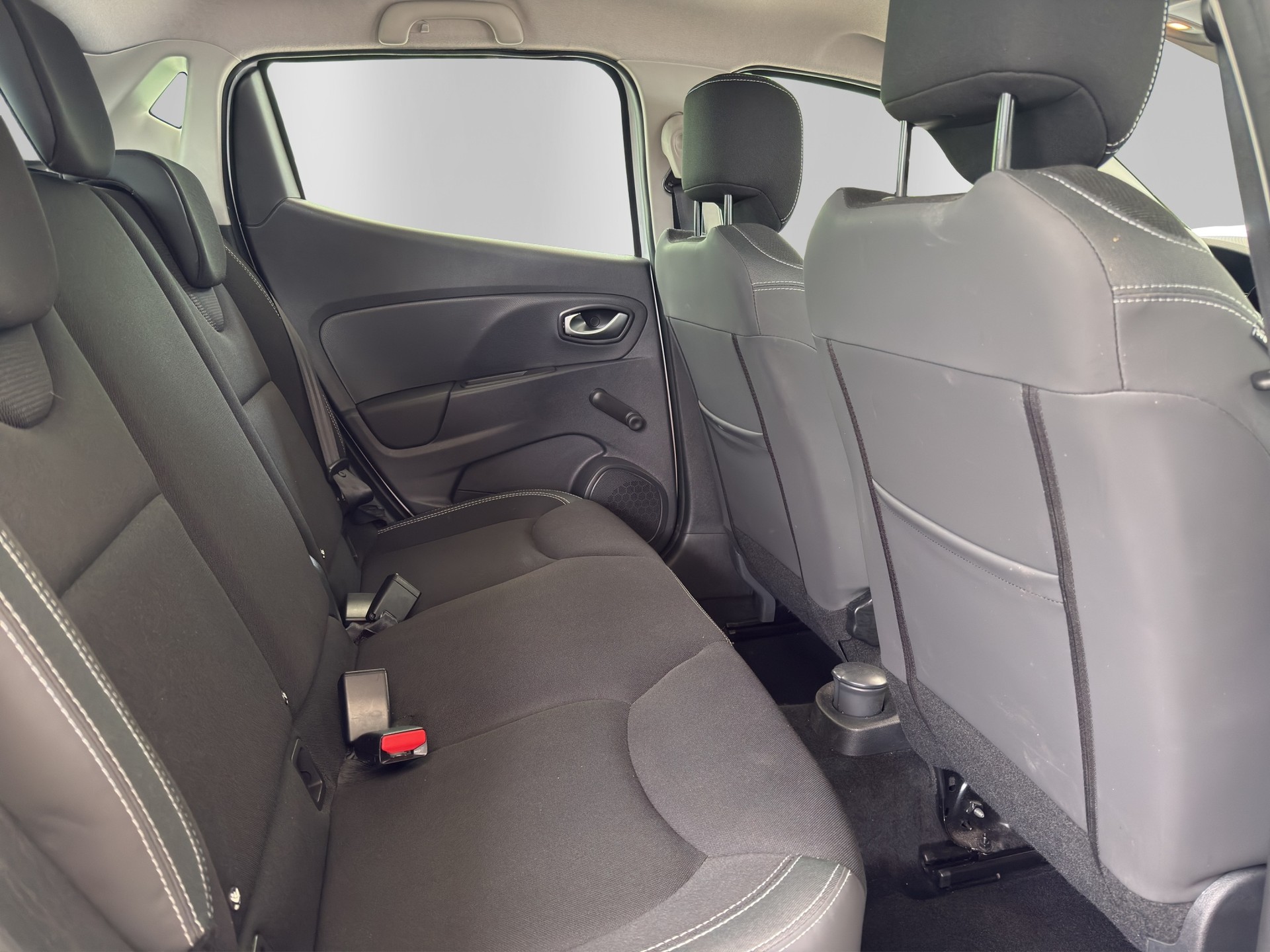 RENAULT Clio 0.9 12V Zen-image-14