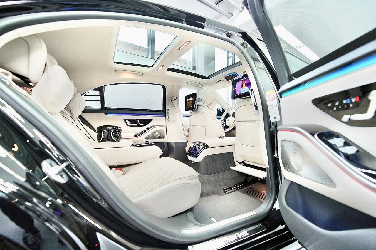 MERCEDES-BENZ S 450 L 4Matic AMG Line 9G-Tronic-image-31