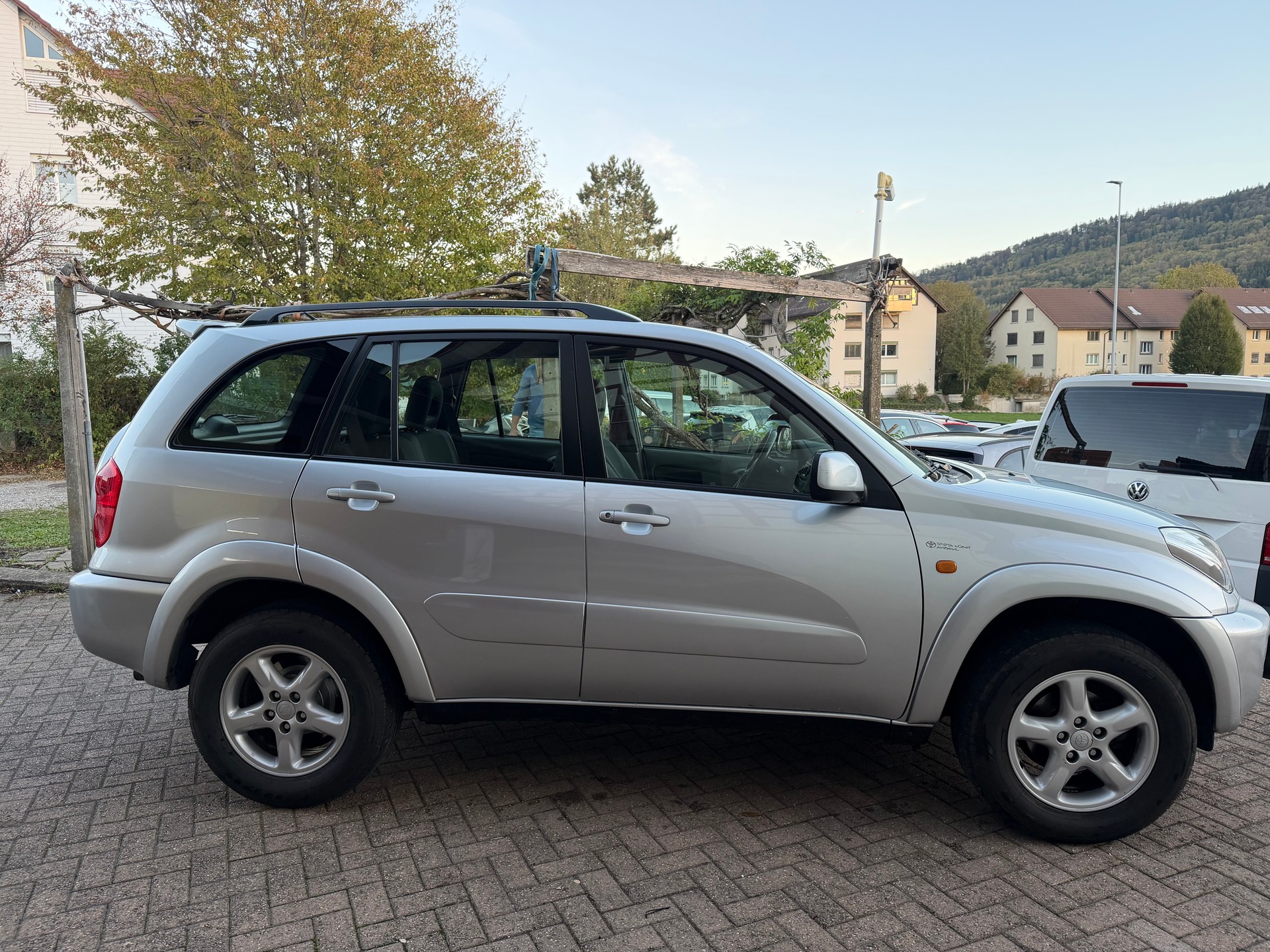TOYOTA RAV-4 2.0 16V Linea Terra-image-4