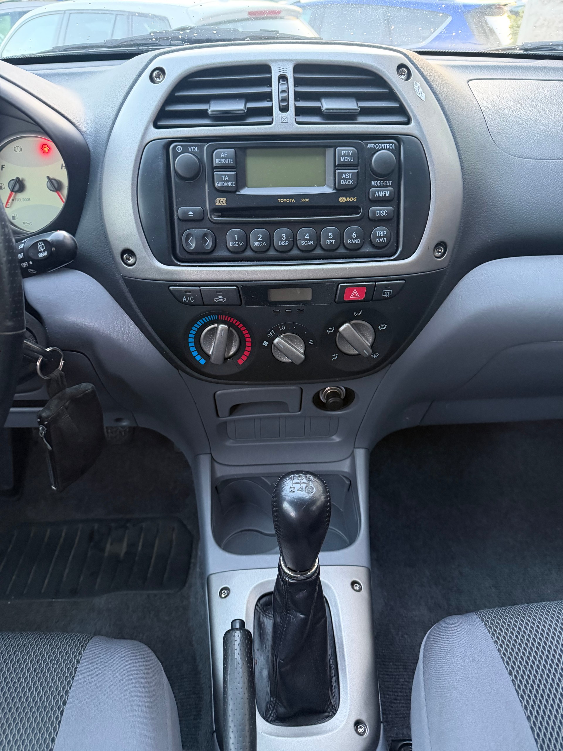 TOYOTA RAV-4 2.0 16V Linea Terra-image-8
