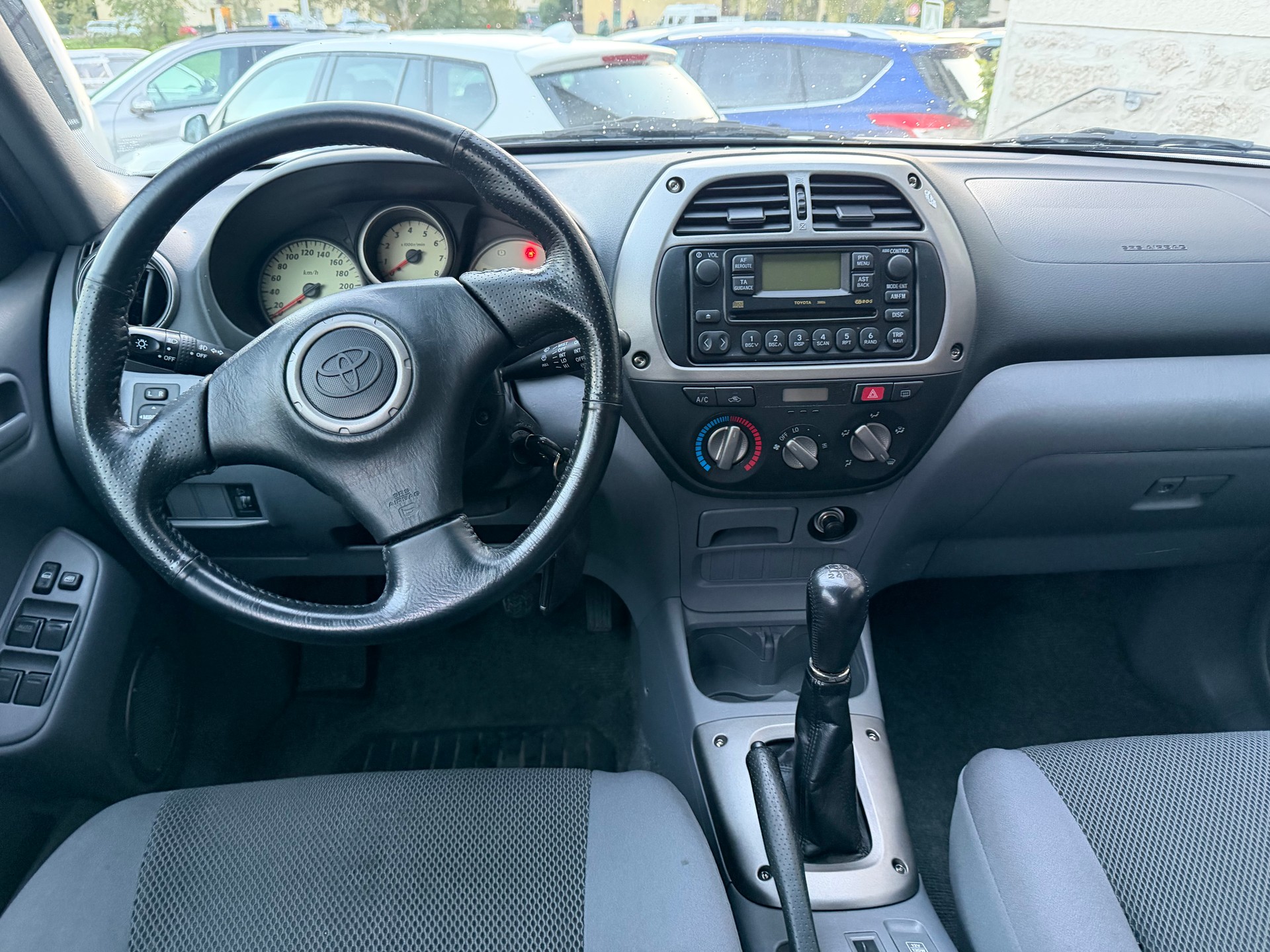 TOYOTA RAV-4 2.0 16V Linea Terra-image-7