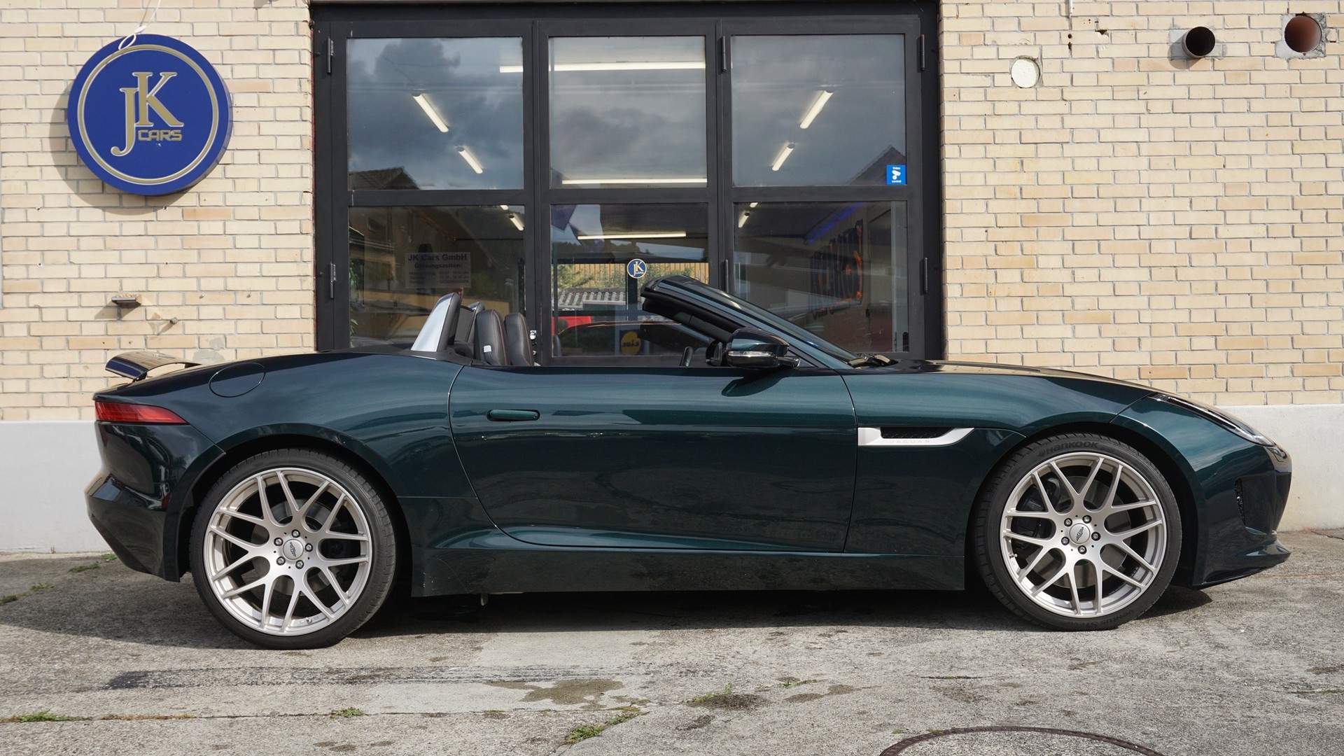 JAGUAR F-Type Convertible S 3.0 V6 S/C-image-5