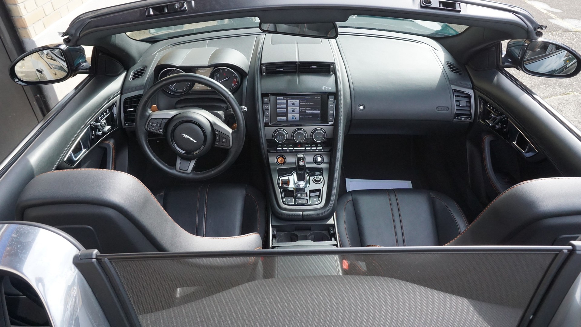 JAGUAR F-Type Convertible S 3.0 V6 S/C-image-15