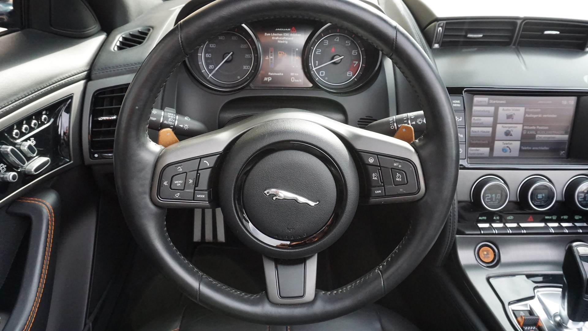 JAGUAR F-Type Convertible S 3.0 V6 S/C-image-13