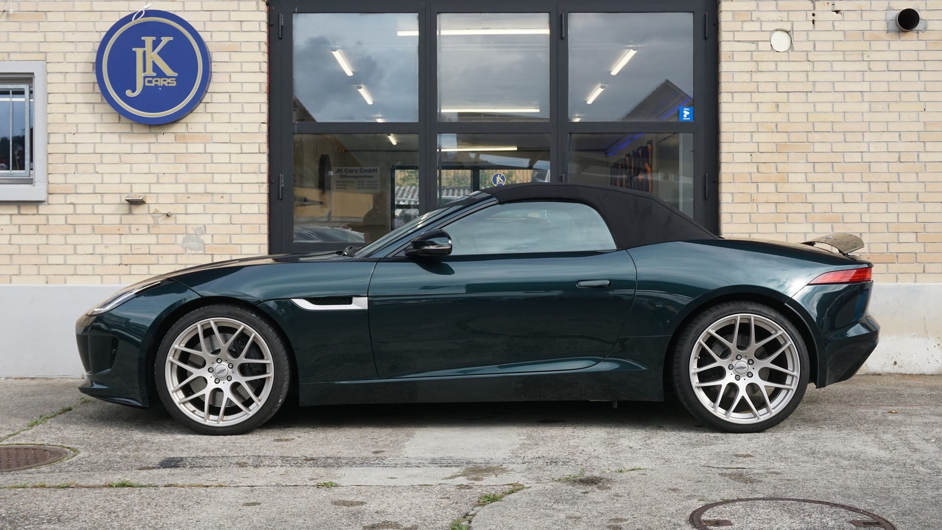 JAGUAR F-Type Convertible S 3.0 V6 S/C-image-6