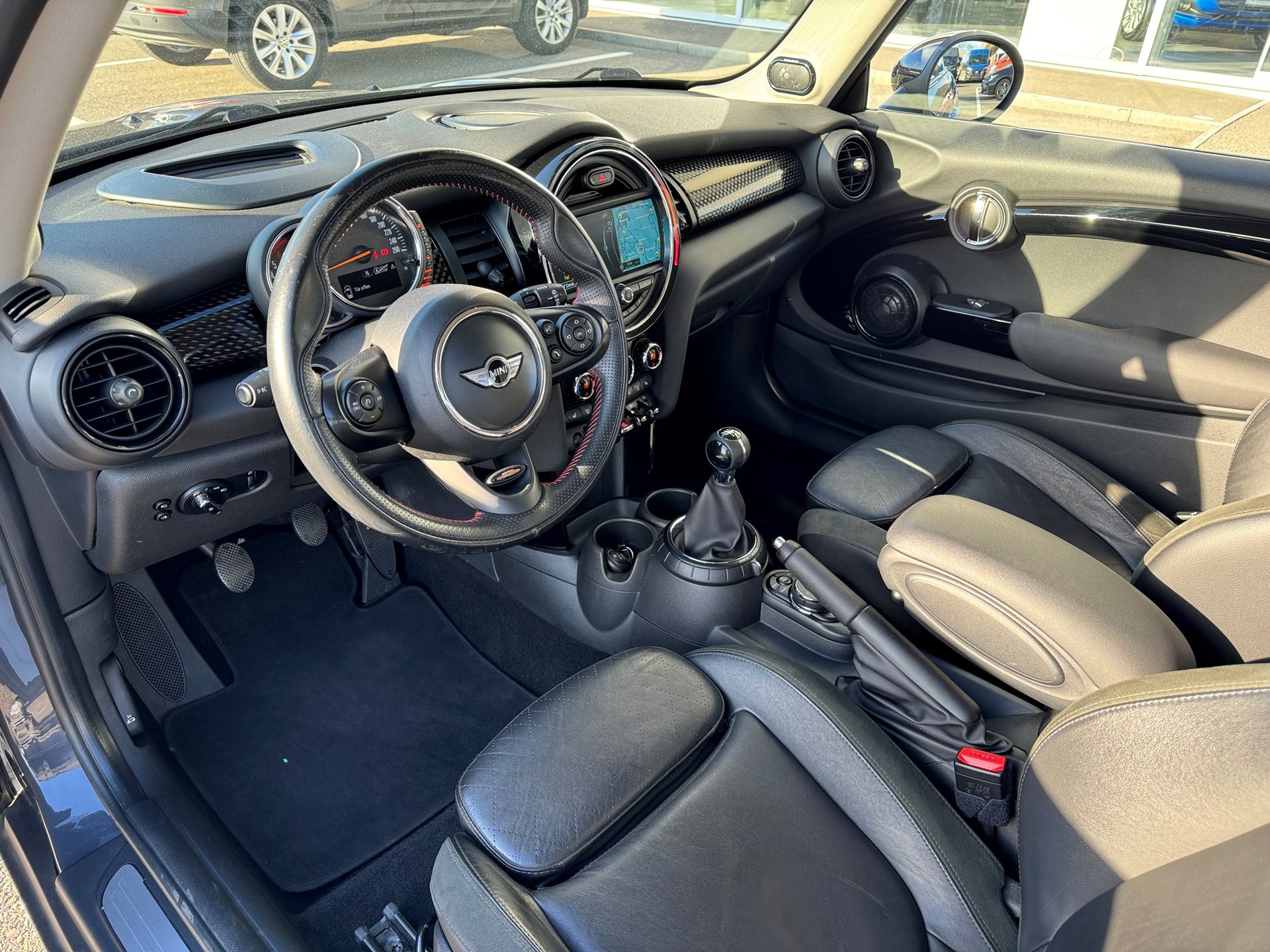 MINI Mini Cooper SD Nur bei uns - GARANTIE Motor und Getriebe für 12 Monate oder 15'000 km!-image-5