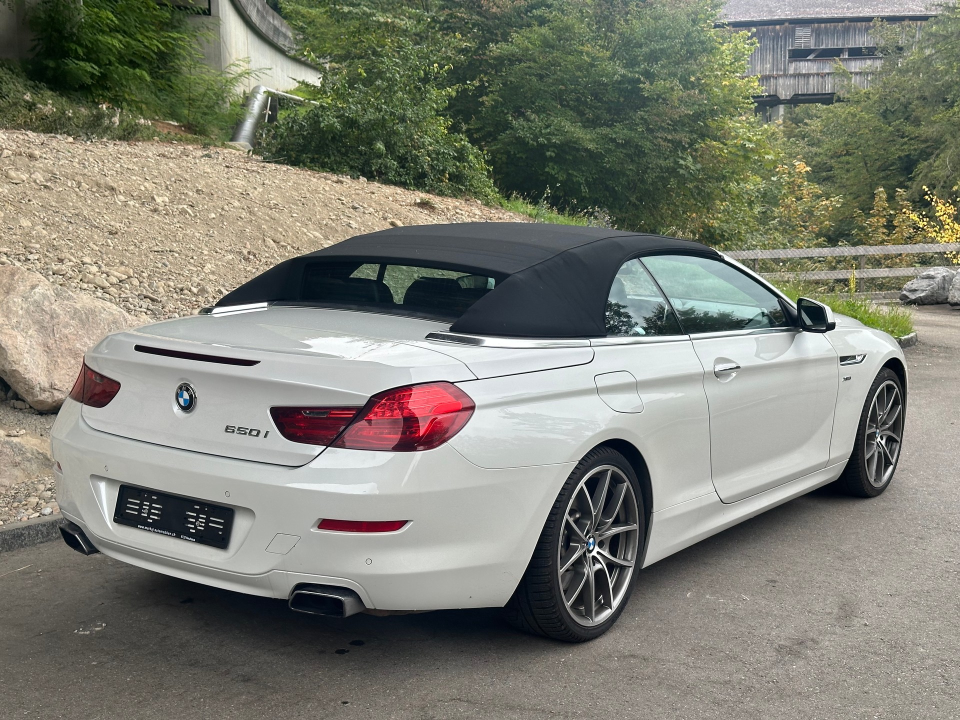 BMW 650i Cabrio xDrive-image-3