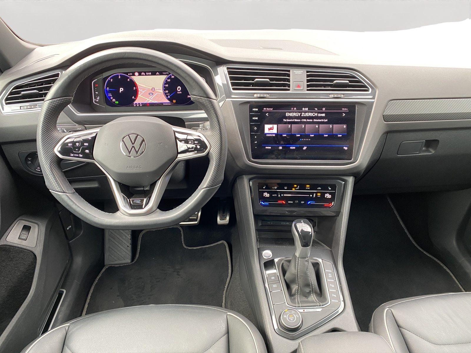 VW Tiguan 2.0 TDI SCR R-Line 4Motion DSG-image-10