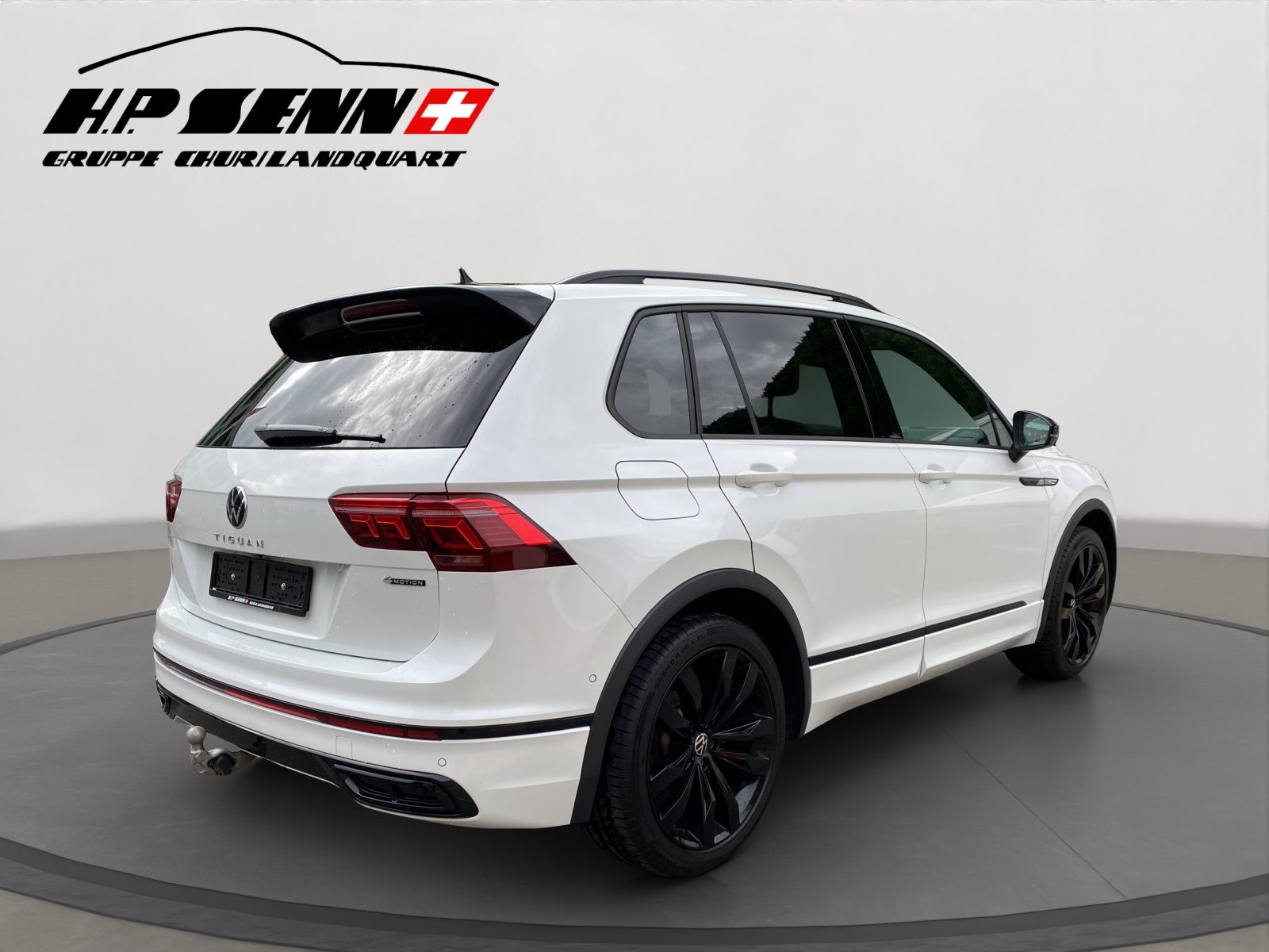 VW Tiguan 2.0 TDI SCR R-Line 4Motion DSG-image-5