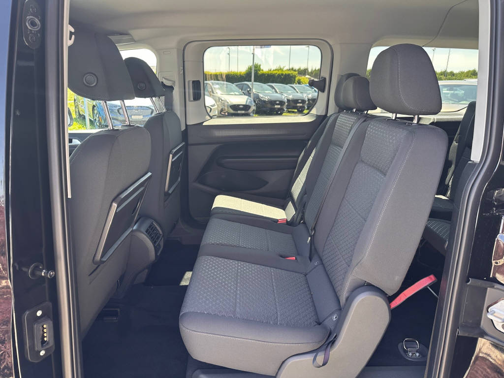 FORD TOURNEO CONNECT Grand 2.0 EcoBlue 122 Titanium-image-7