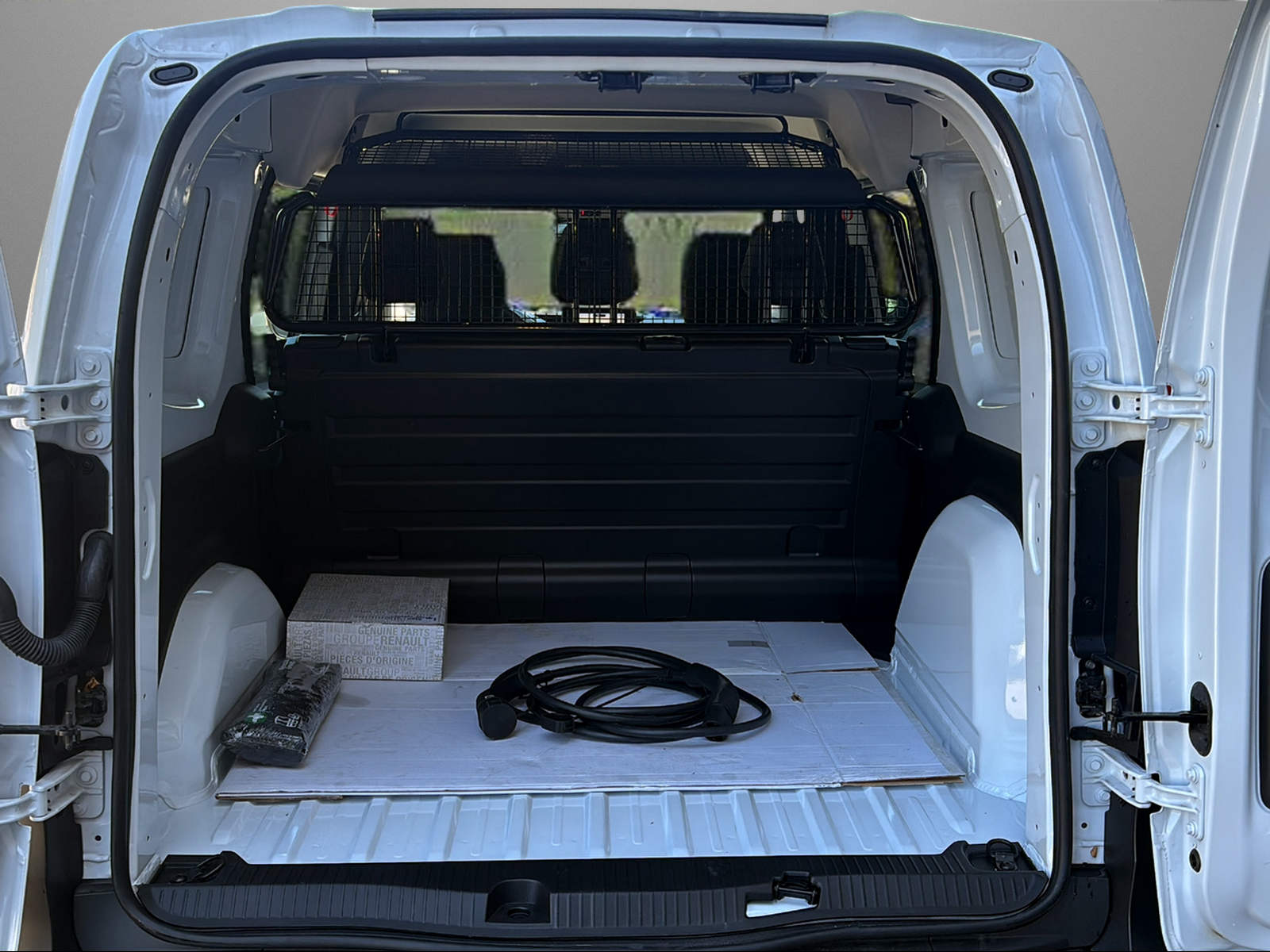 RENAULT Kangoo Van EV45 Standard L2 22kW Advance-image-6
