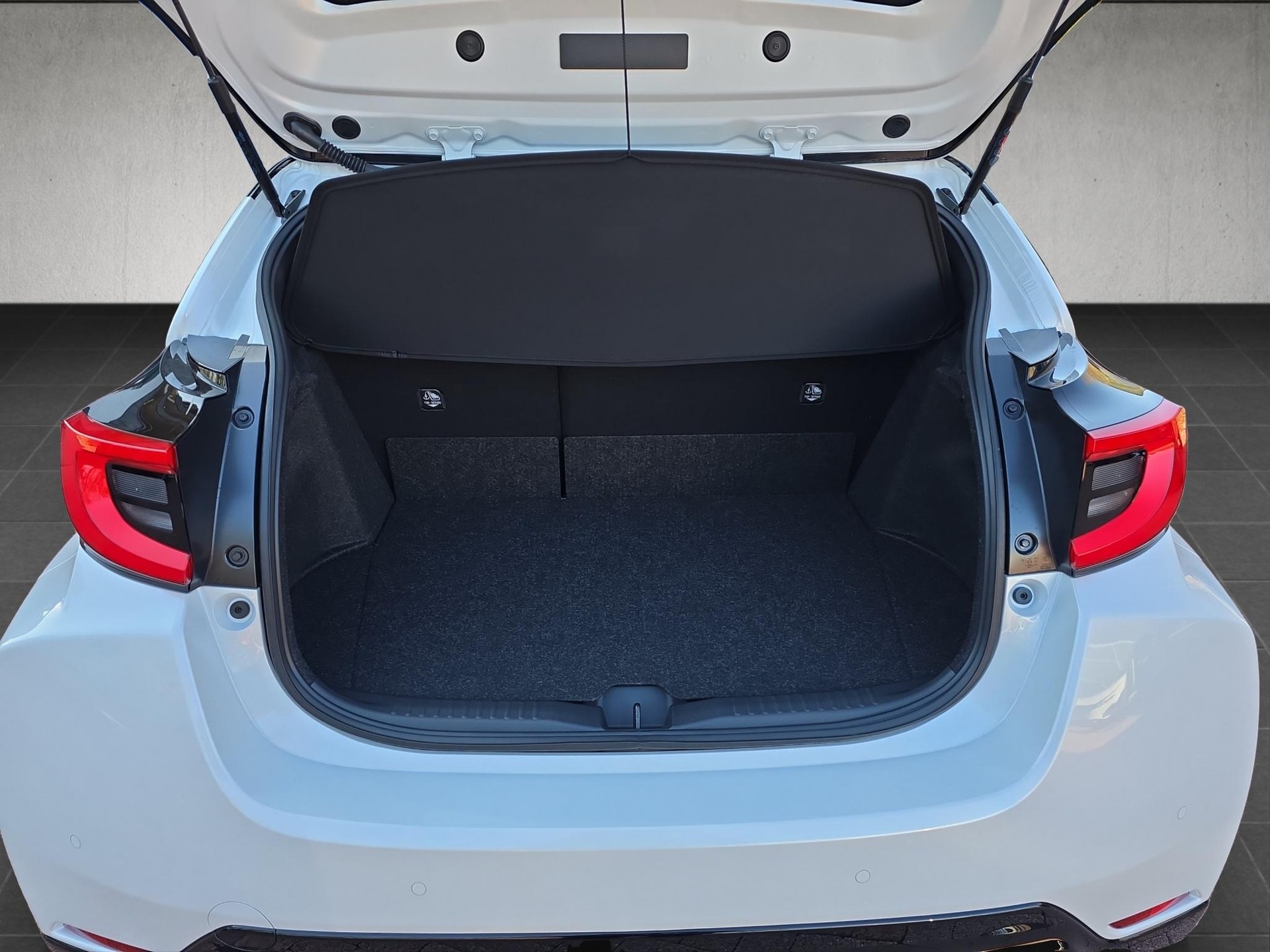 TOYOTA GR Yaris 1.6 Turbo Sport 4x4-image-12