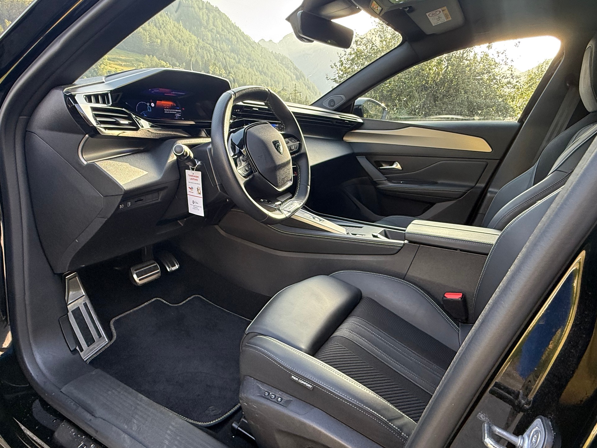 PEUGEOT 308 1.6 PHEV 225 GT-image-5
