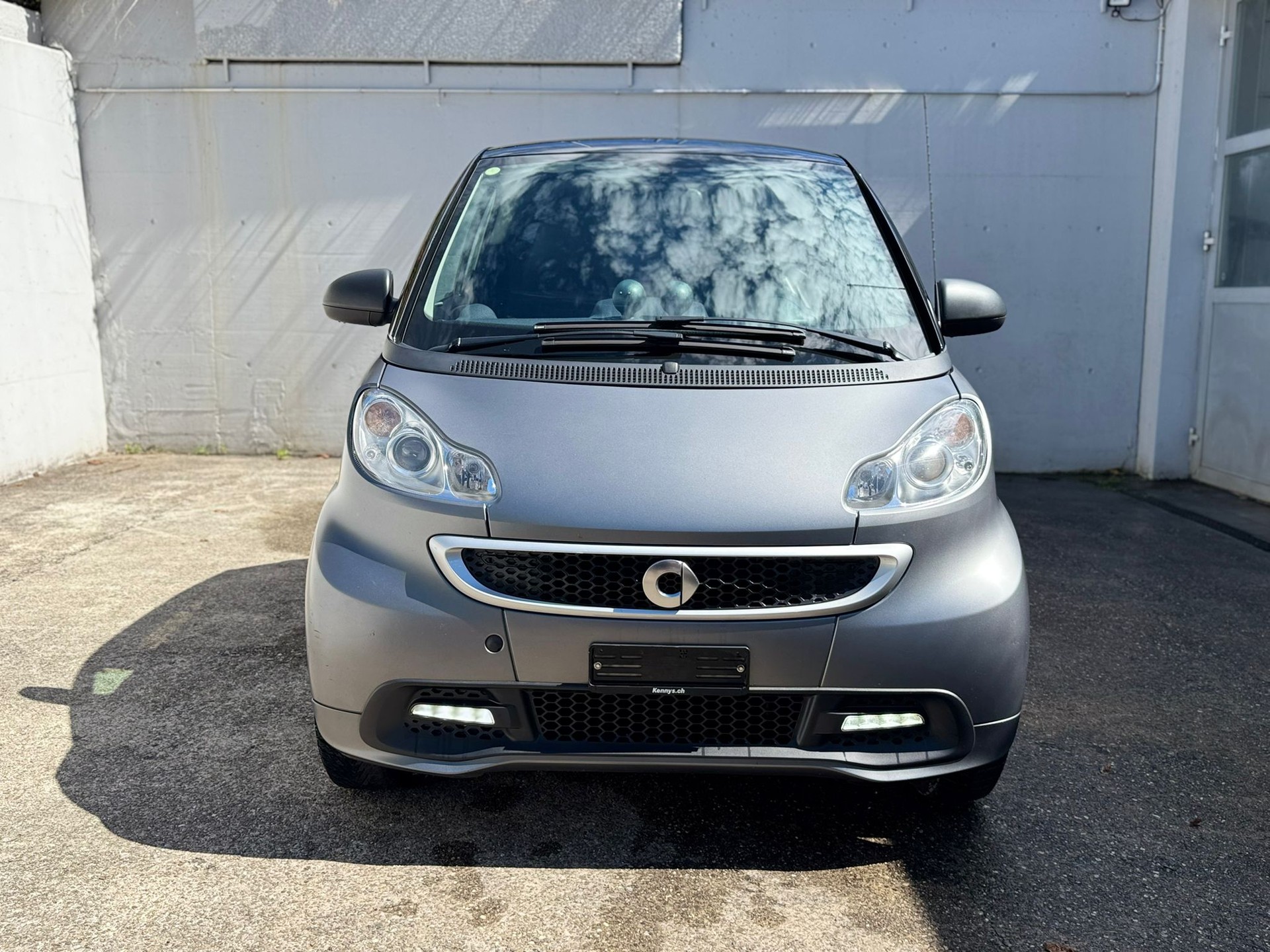 SMART fortwo pearlgrey softouch-image-5
