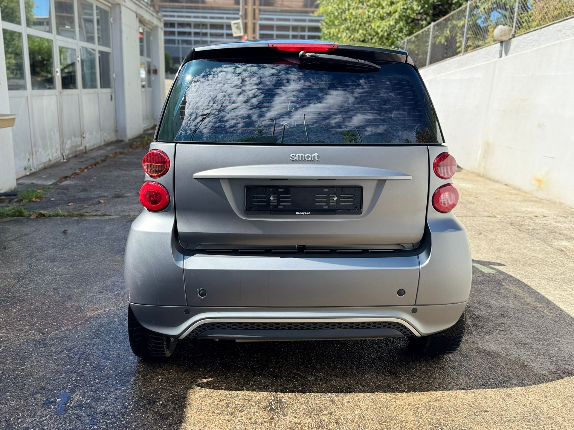 SMART fortwo pearlgrey softouch-image-2
