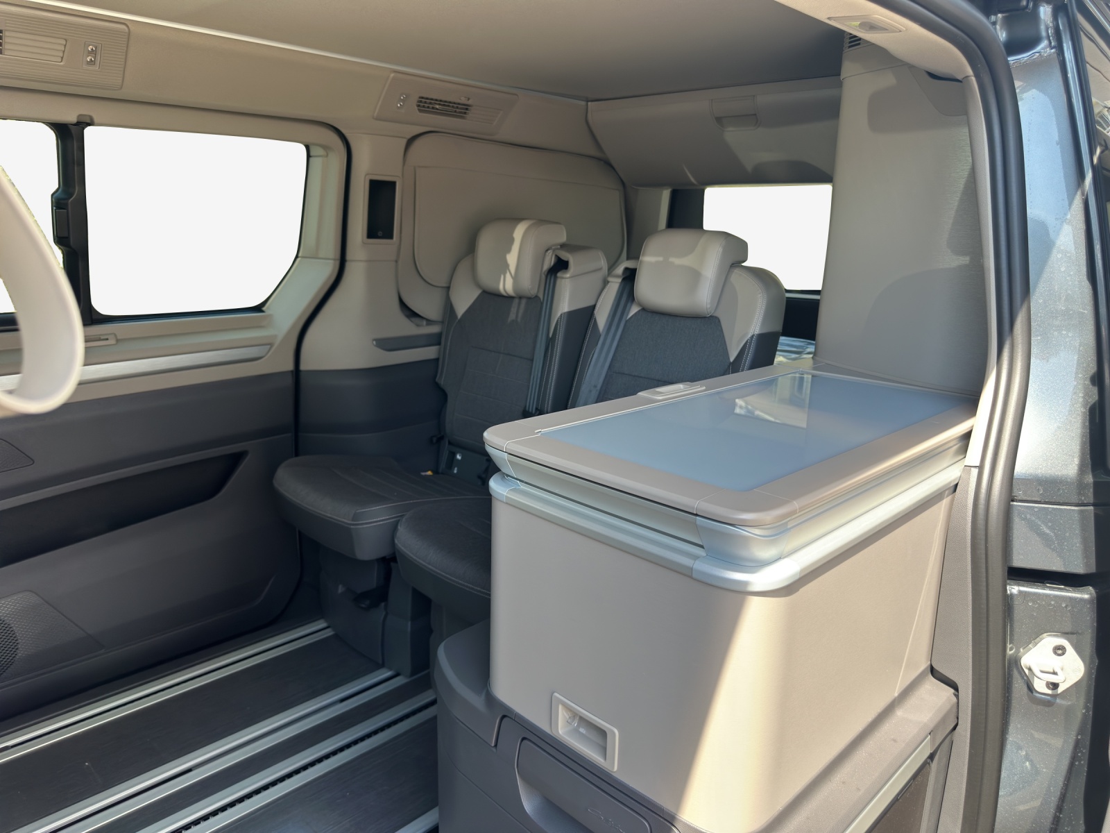 VW California eHybrid Ocean 4Motion-image-11