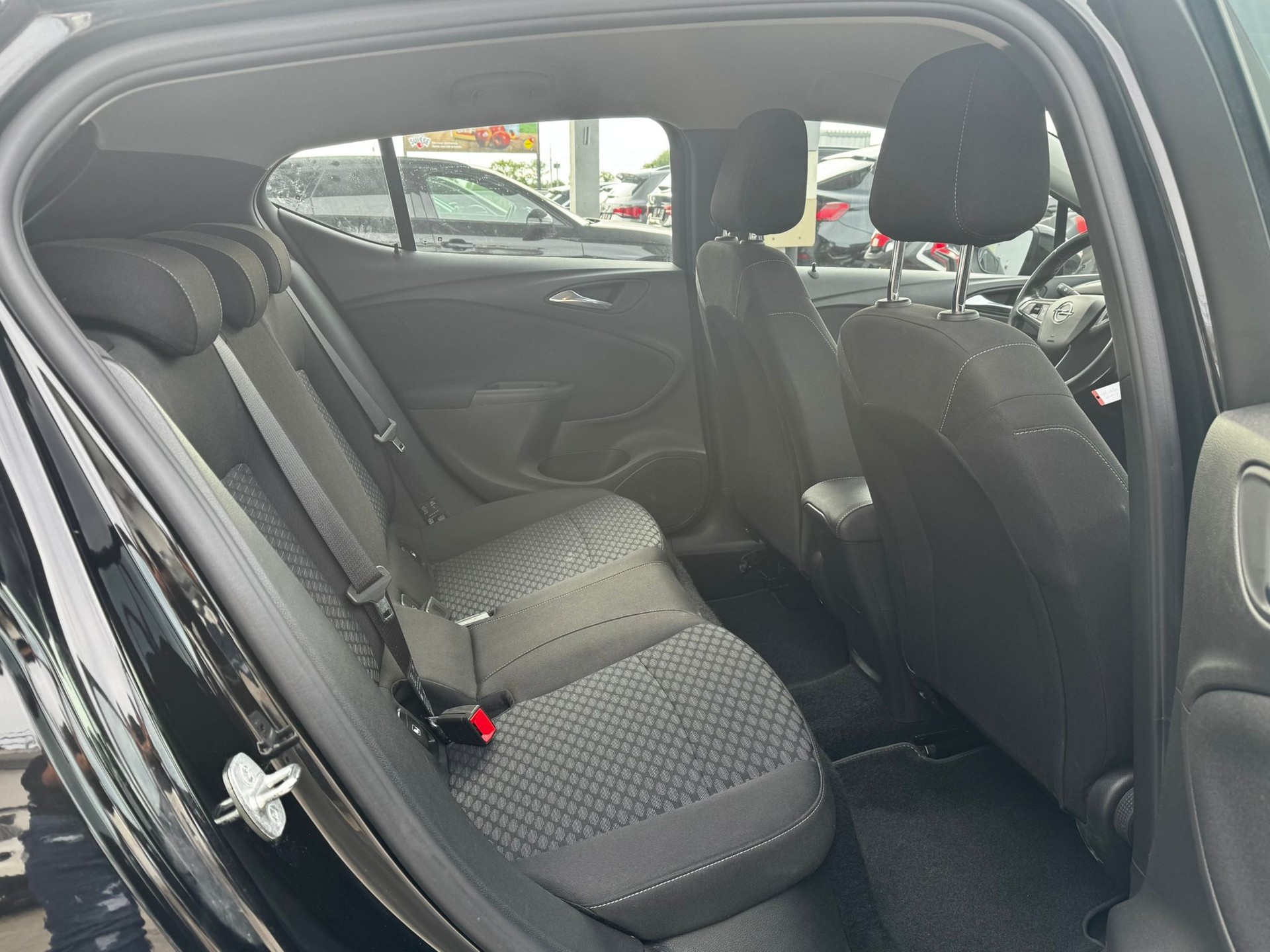 OPEL Astra 1.2i Turbo Edition-image-10