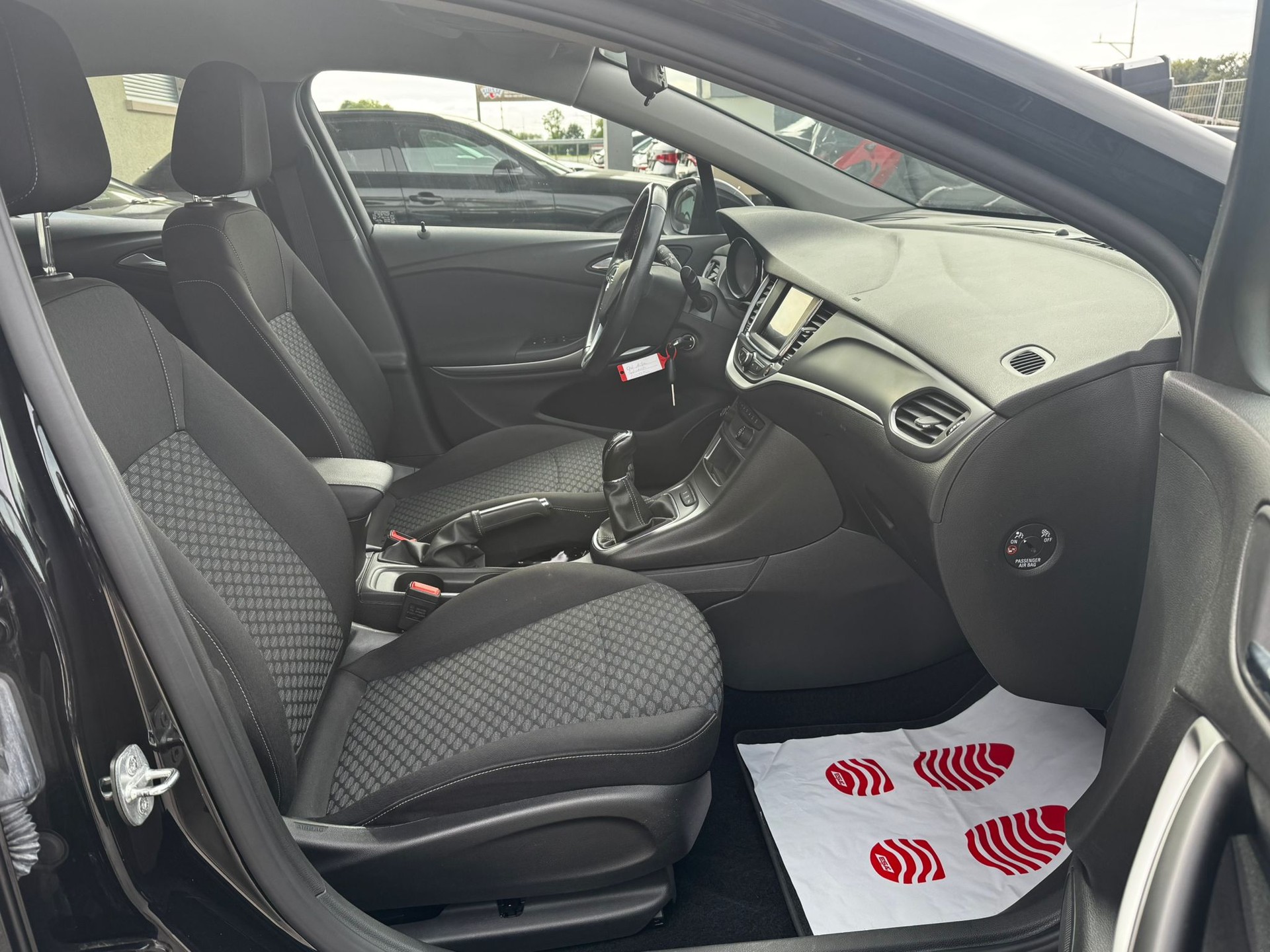 OPEL Astra 1.2i Turbo Edition-image-11