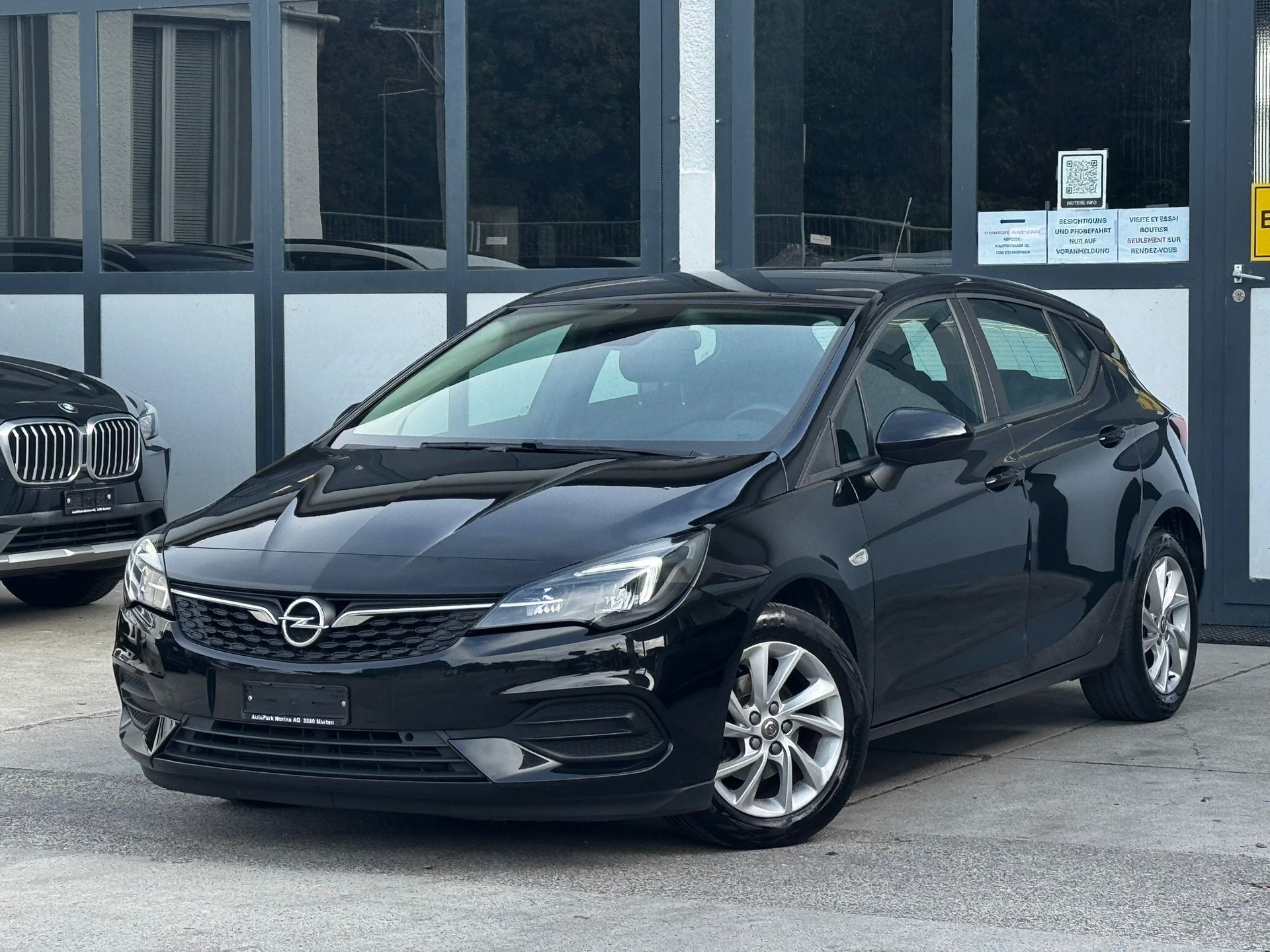 OPEL Astra 1.2i Turbo Edition-image-0