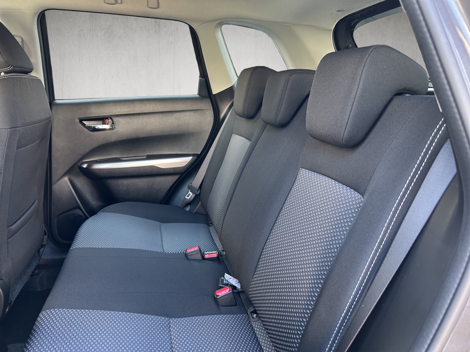 SUZUKI Vitara 1.4 T Compact+ Hybrid 4x4-image-10