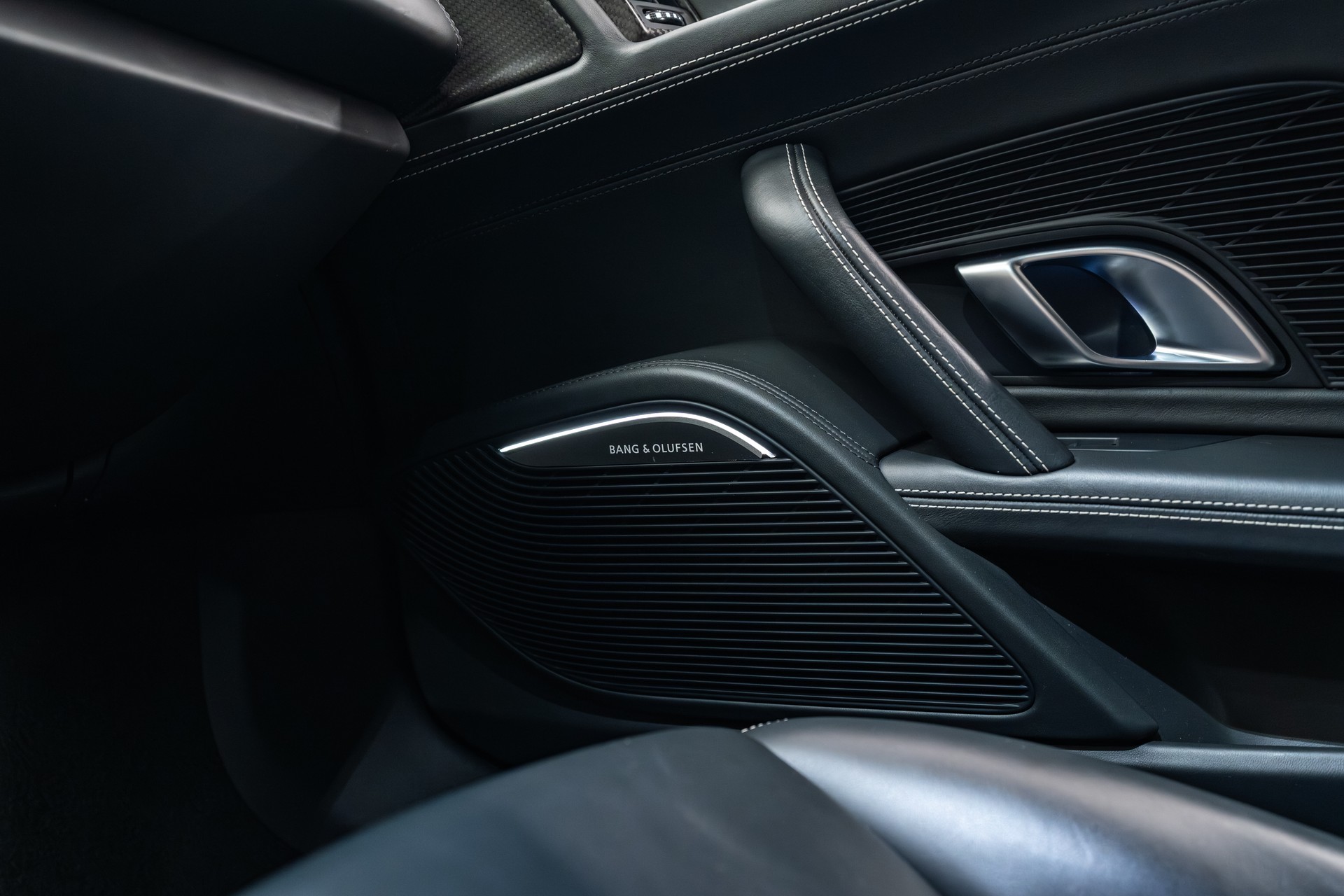AUDI R8 Coupé 5.2 Performance Parts-image-13