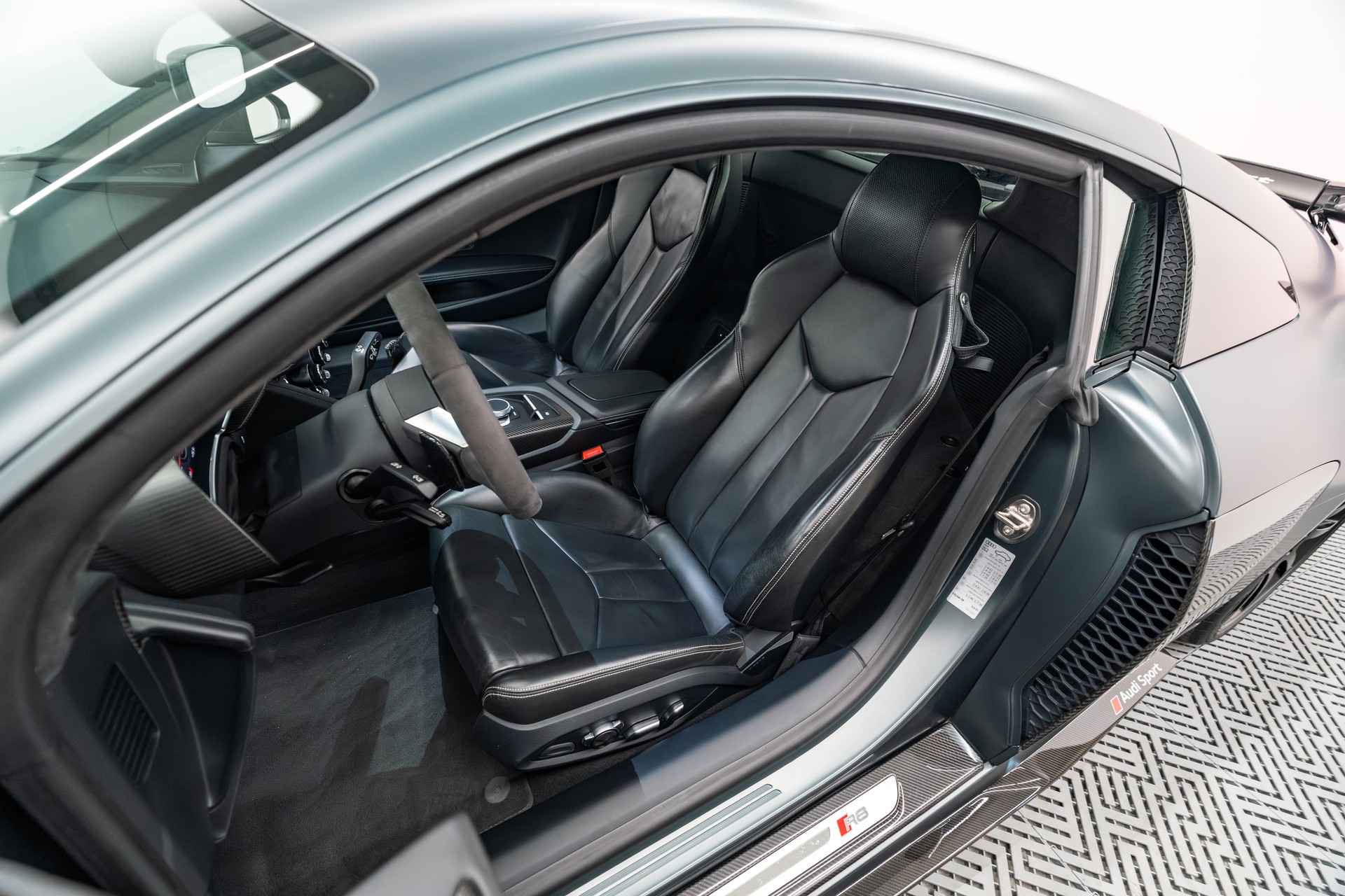 AUDI R8 Coupé 5.2 Performance Parts-image-8