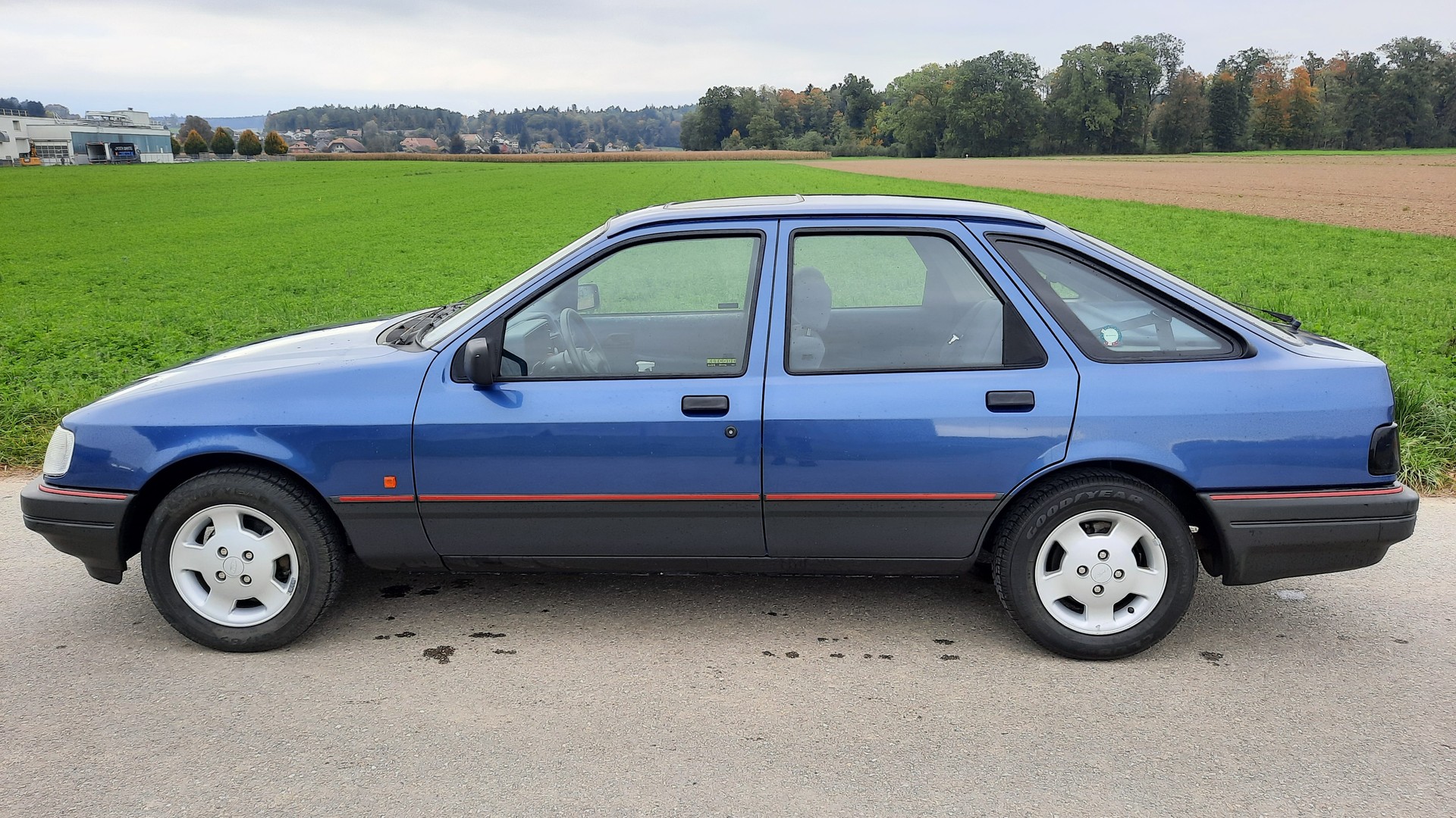FORD Sierra 2.0i CLX (Leader)-image-1