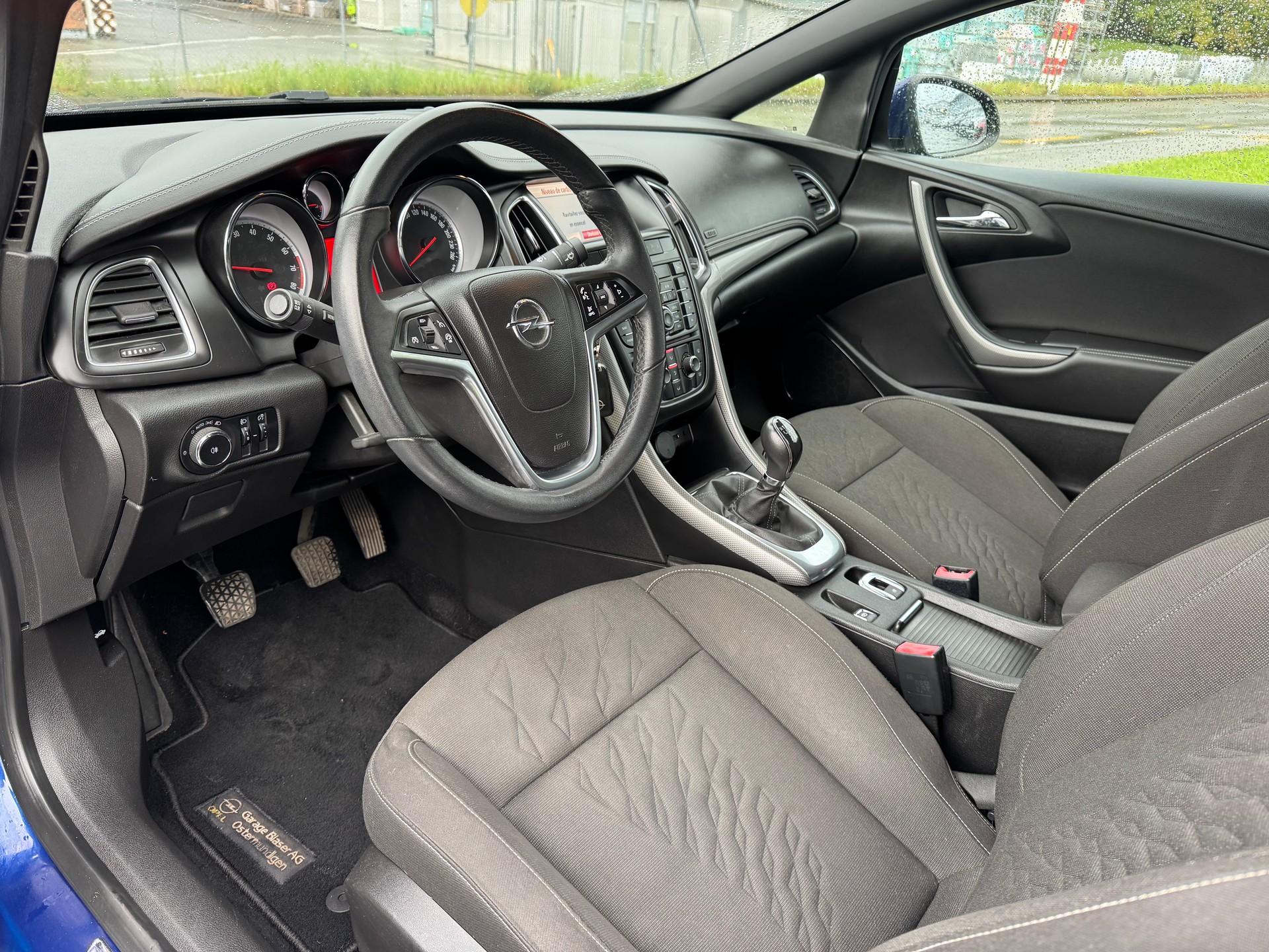 OPEL Cascada 1.4i 16V Turbo-image-8