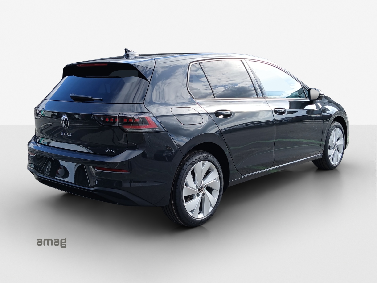 VW Golf 1.5 e TSI mHEV United DSG-image-4