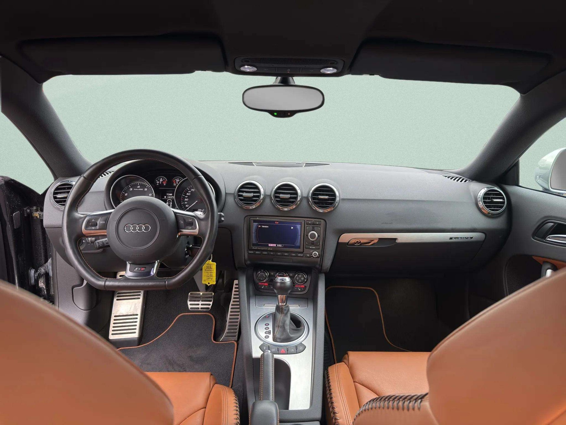 AUDI TTS Coupé 2.0 TFSI quattro S-tronic-image-18