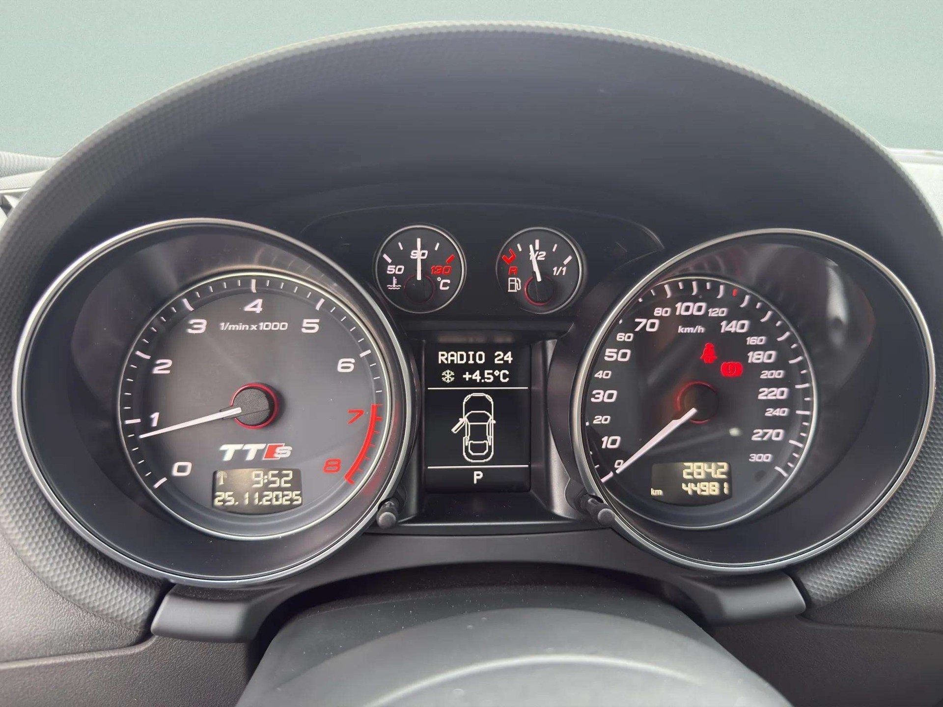 AUDI TTS Coupé 2.0 TFSI quattro S-tronic-image-15