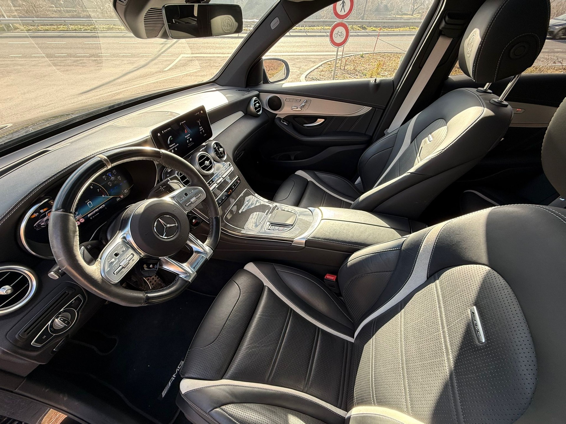 MERCEDES-BENZ GLC 63 S AMG 4Matic 9G-Tronic-image-10