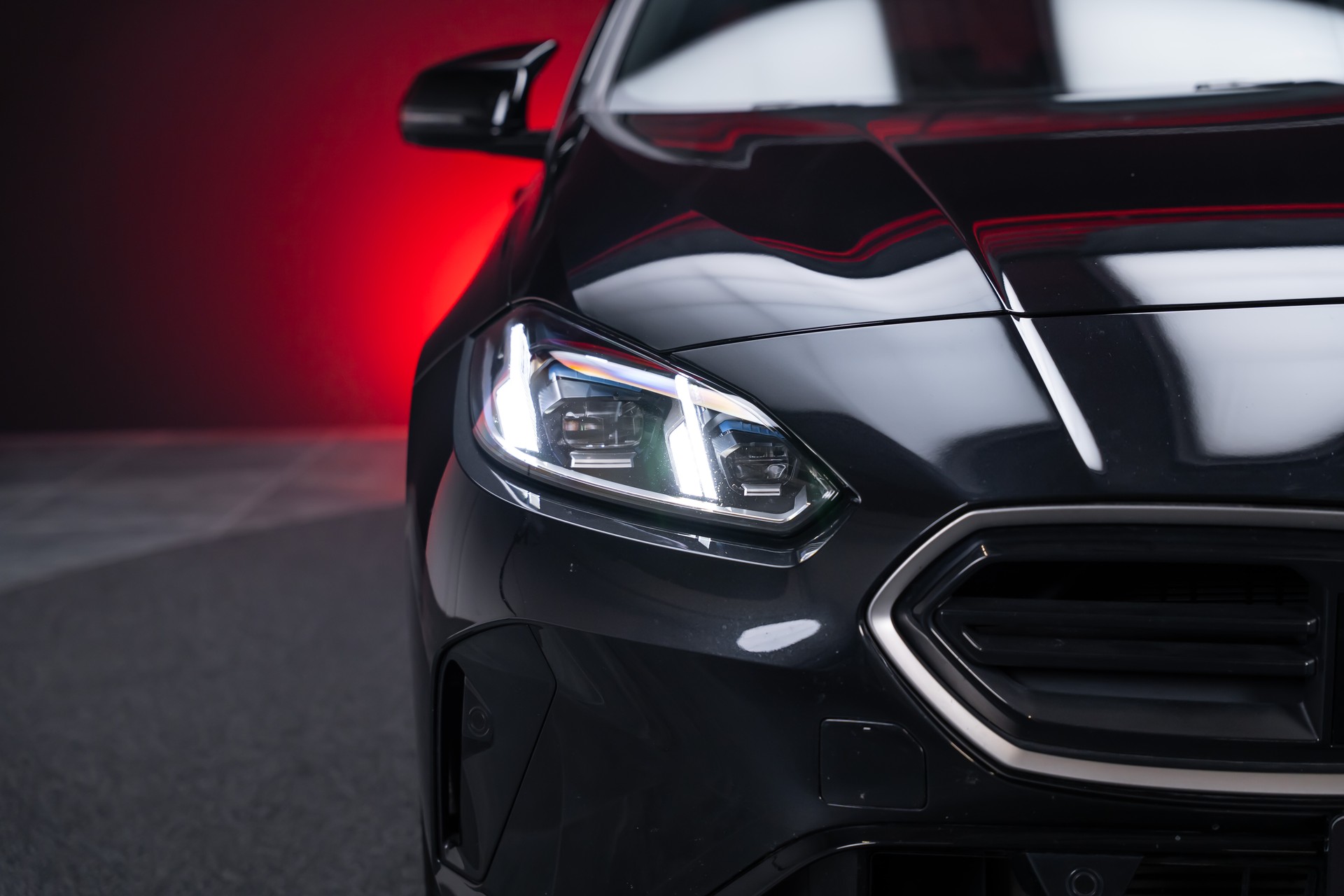 BMW M235i xDrive Gran Coupé / 360° Kamera / el.Sitze / HeadUp-showroom-element-2
