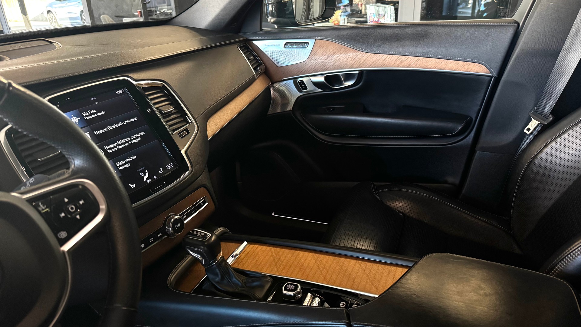 VOLVO XC90 T6 AWD Momentum Geartronic-image-7