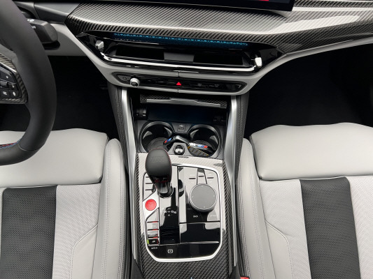 BMW M3 Competition M xDrive-image-11