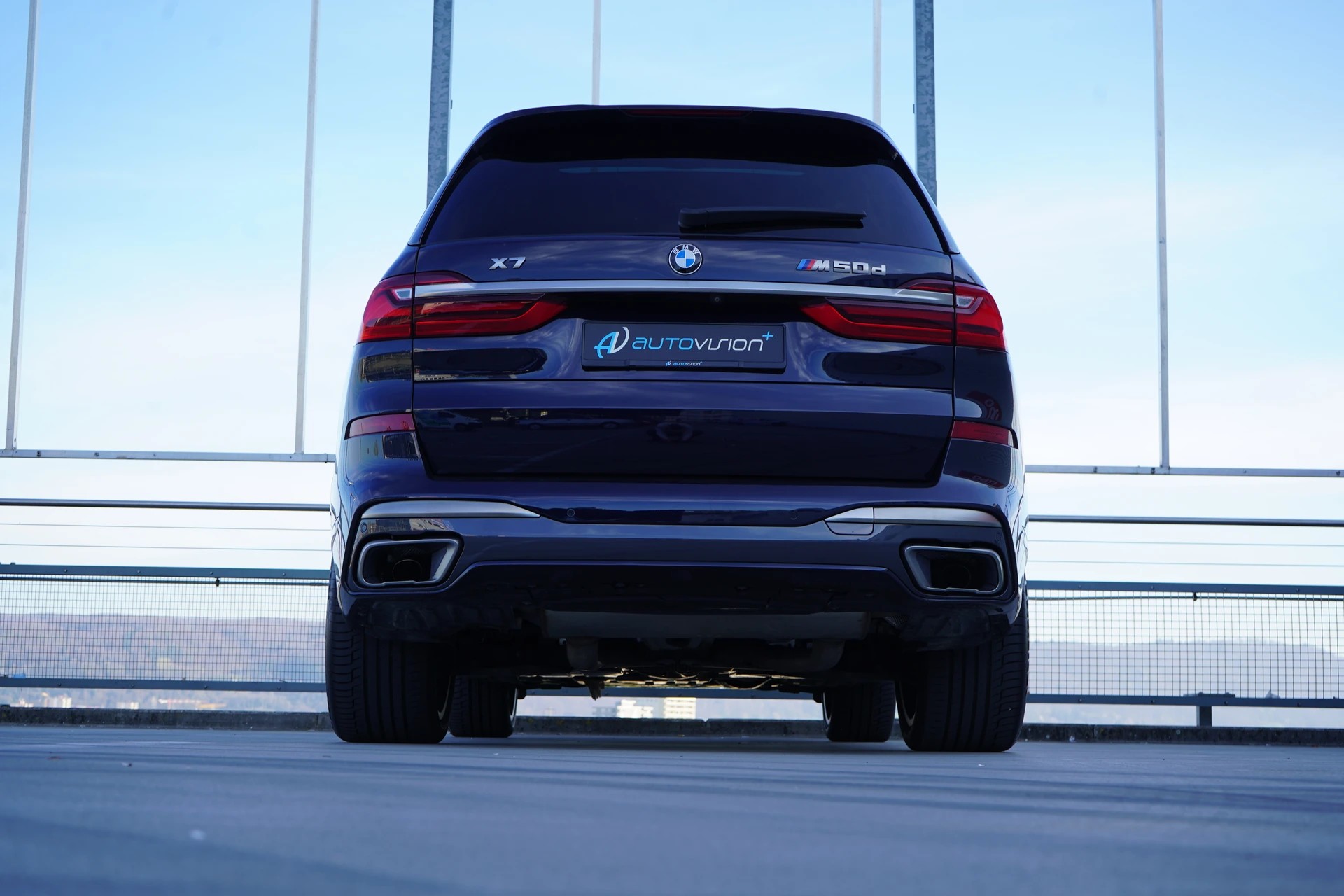 BMW X7 xDRIVE M50d STEPTRONIC M SPORT PLUS l 400 PS-image-15
