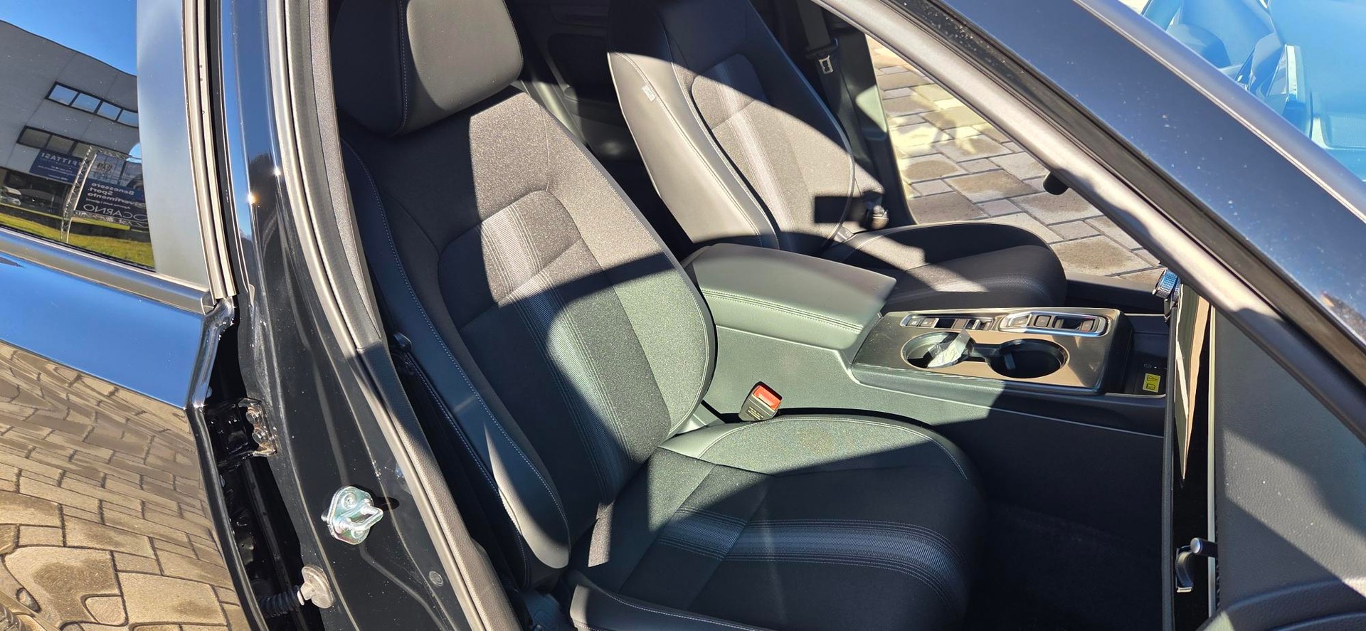 HONDA Civic 2.0 i-MMD HEV Sport-image-9