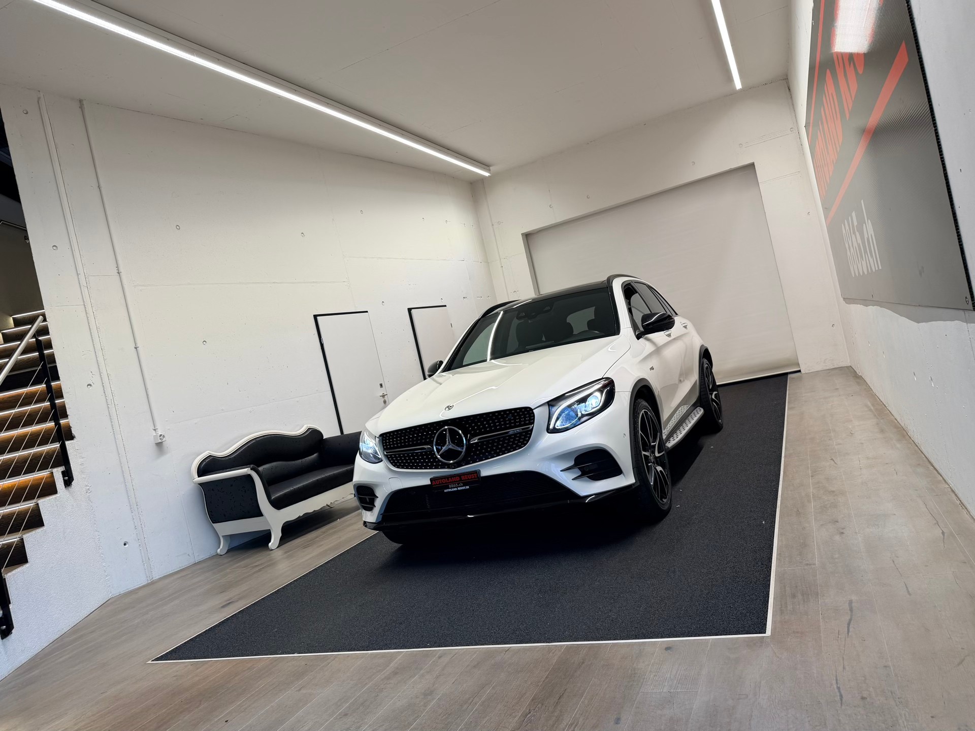 MERCEDES-BENZ GLC 43 AMG 4Matic 9G-Tronic-image-2