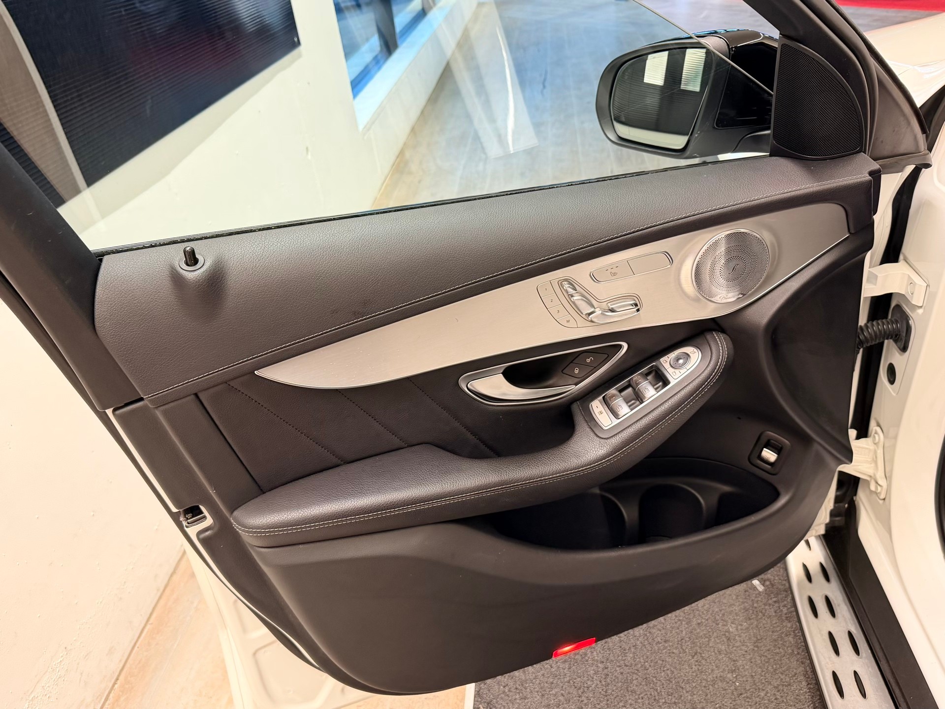 MERCEDES-BENZ GLC 43 AMG 4Matic 9G-Tronic-image-14