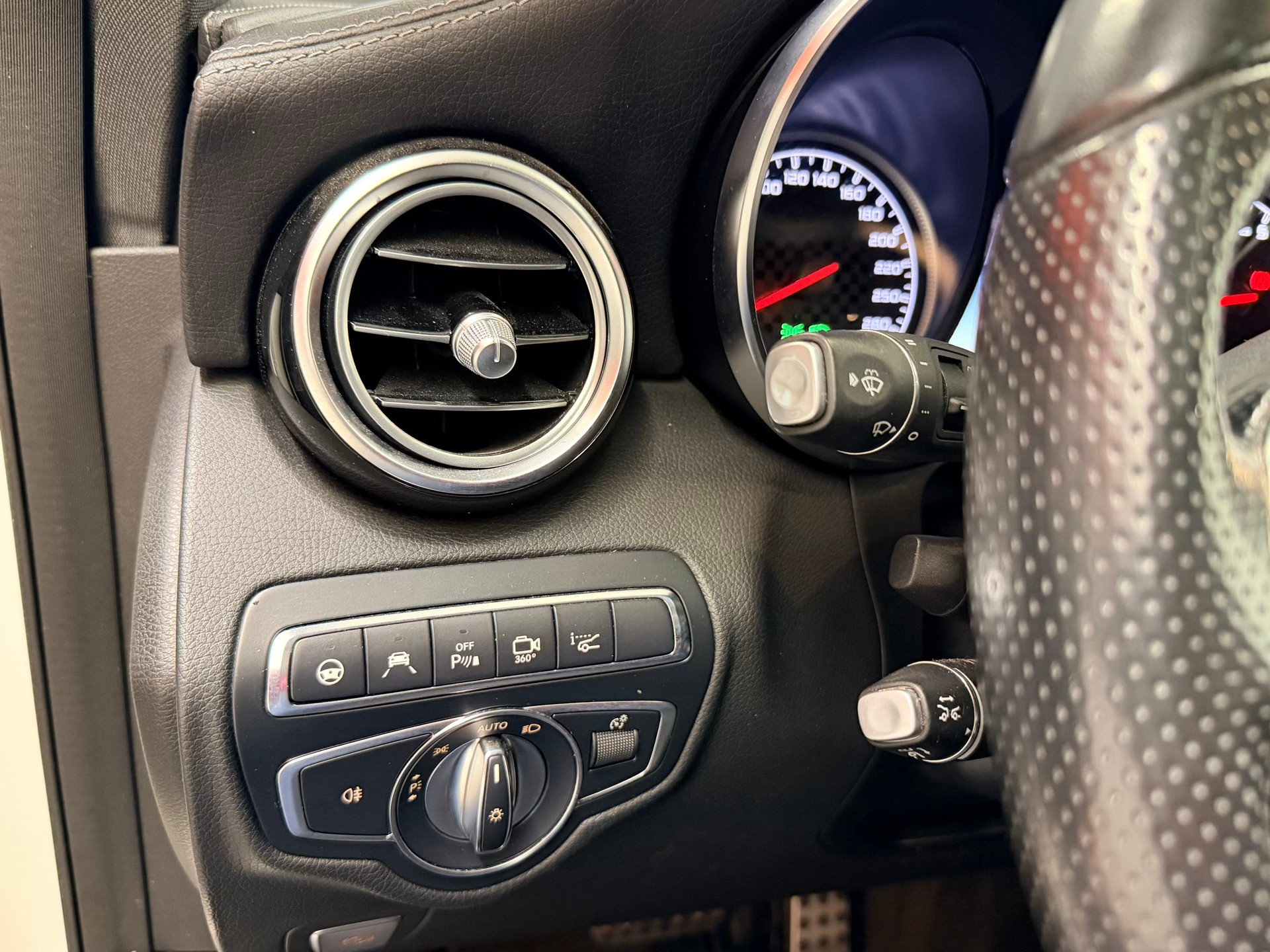 MERCEDES-BENZ GLC 43 AMG 4Matic 9G-Tronic-image-29
