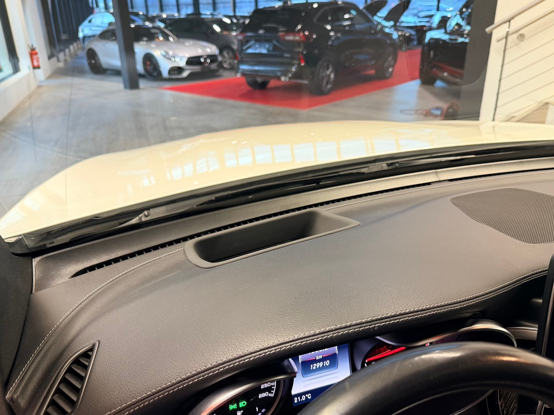MERCEDES-BENZ GLC 43 AMG 4Matic 9G-Tronic-image-28