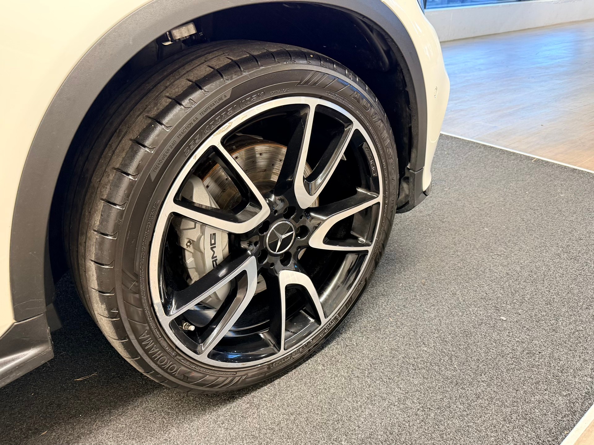 MERCEDES-BENZ GLC 43 AMG 4Matic 9G-Tronic-image-6