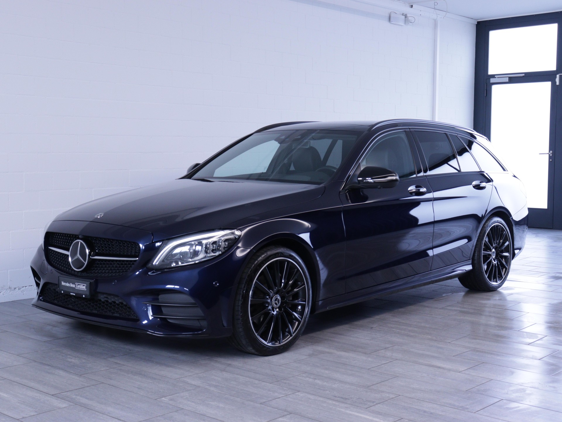 MERCEDES-BENZ C 220 d Swiss Star AMG Line 4m Kombi-image-0