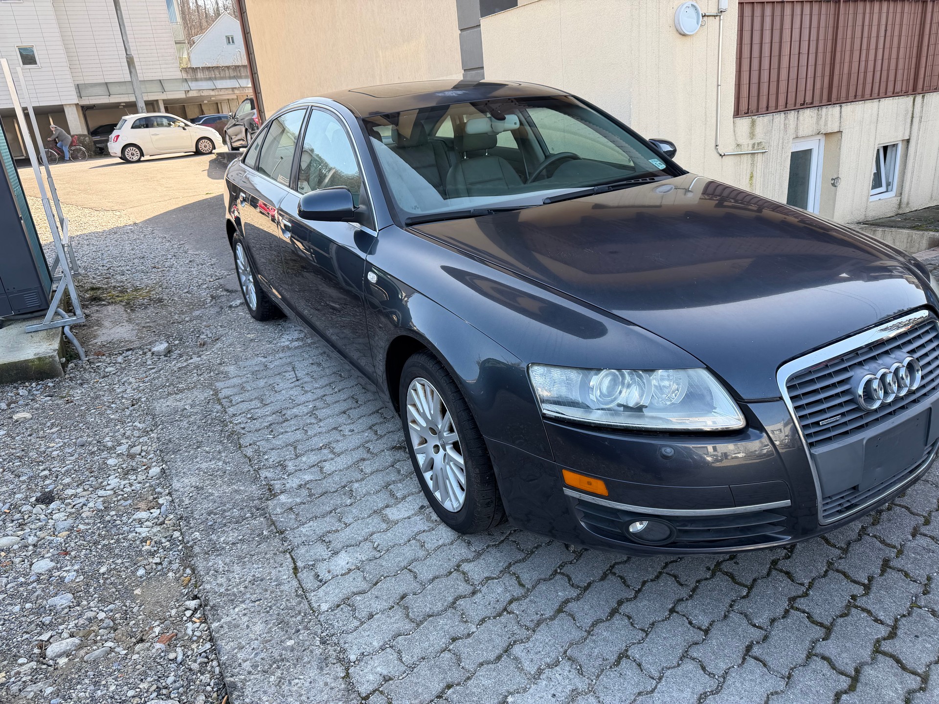 AUDI A6 Limousine 3.2 V6 FSI quattro-image-1