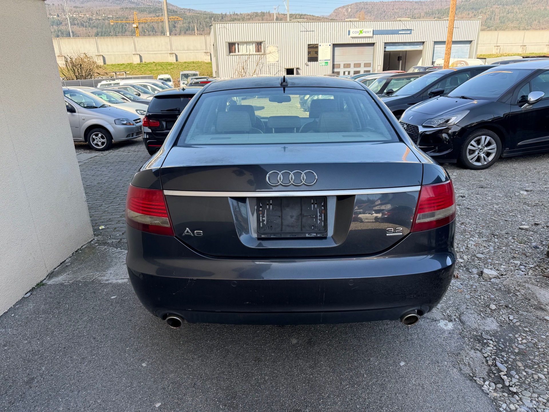 AUDI A6 Limousine 3.2 V6 FSI quattro-image-3